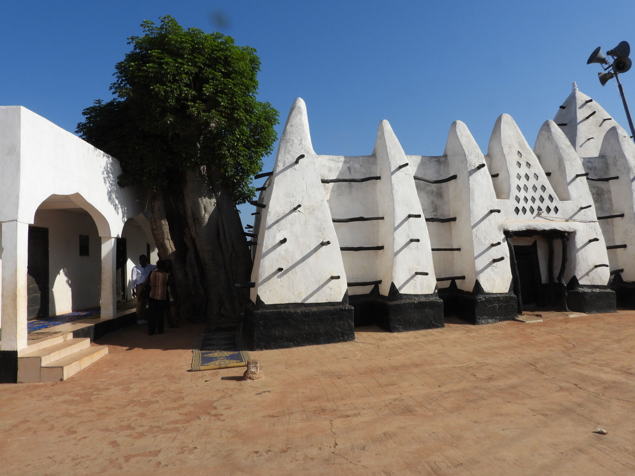 Alte Moschee in Larabanga.