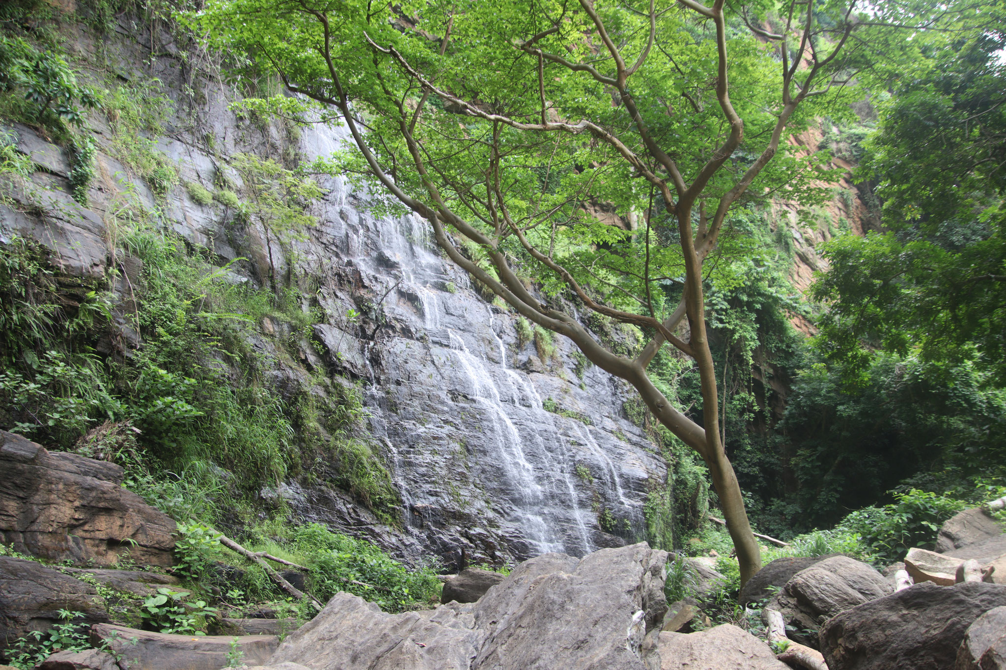 Teil des unteren Kpime Wasserfalls.