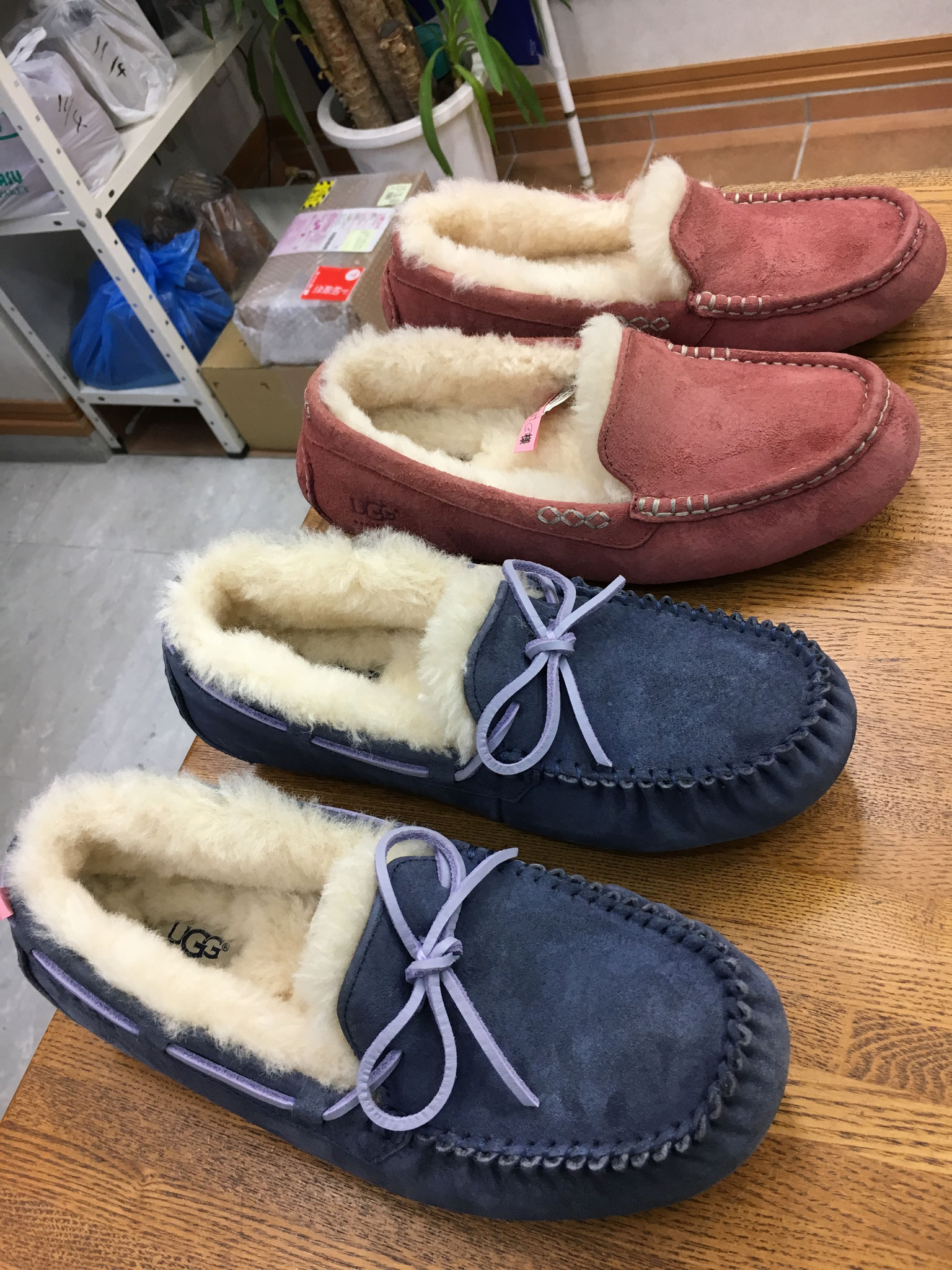 モカシンは4400円