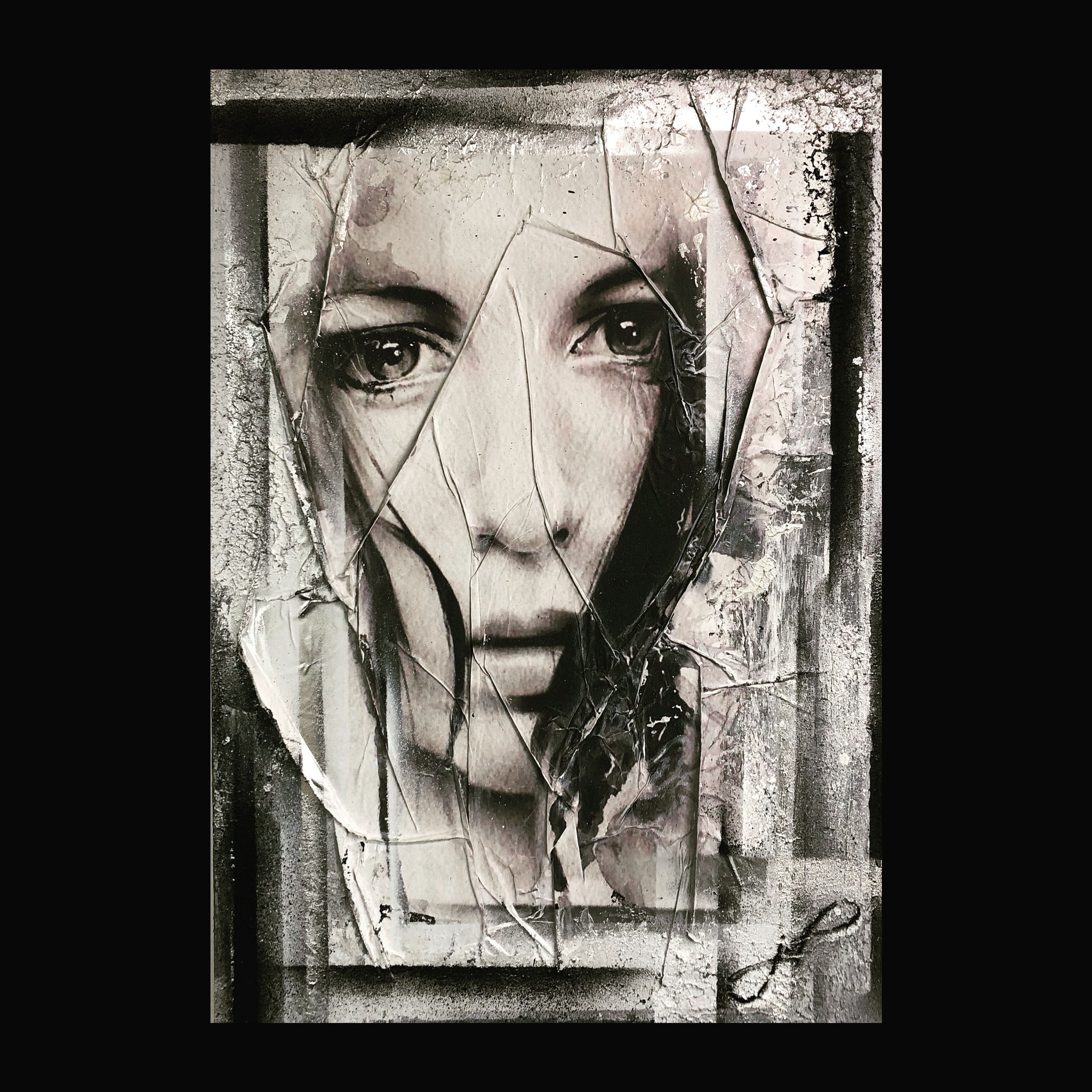 100 x 70 cm / hiding girl / Canvas and Mixmedia