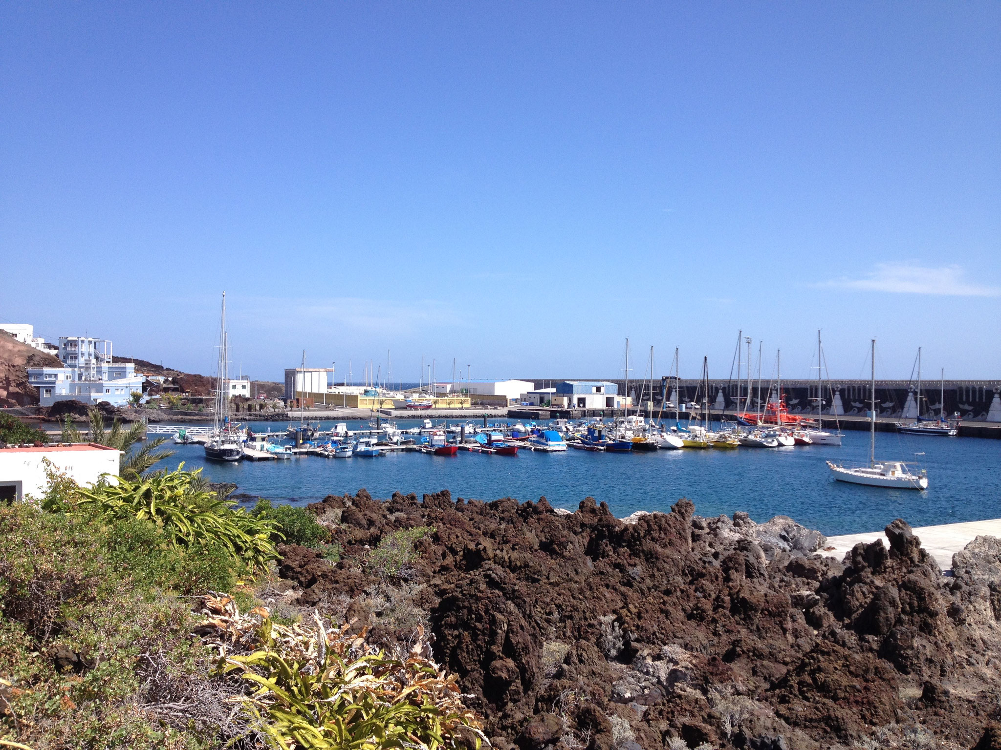 Blick in den Hafen La Restinga, El Hierro