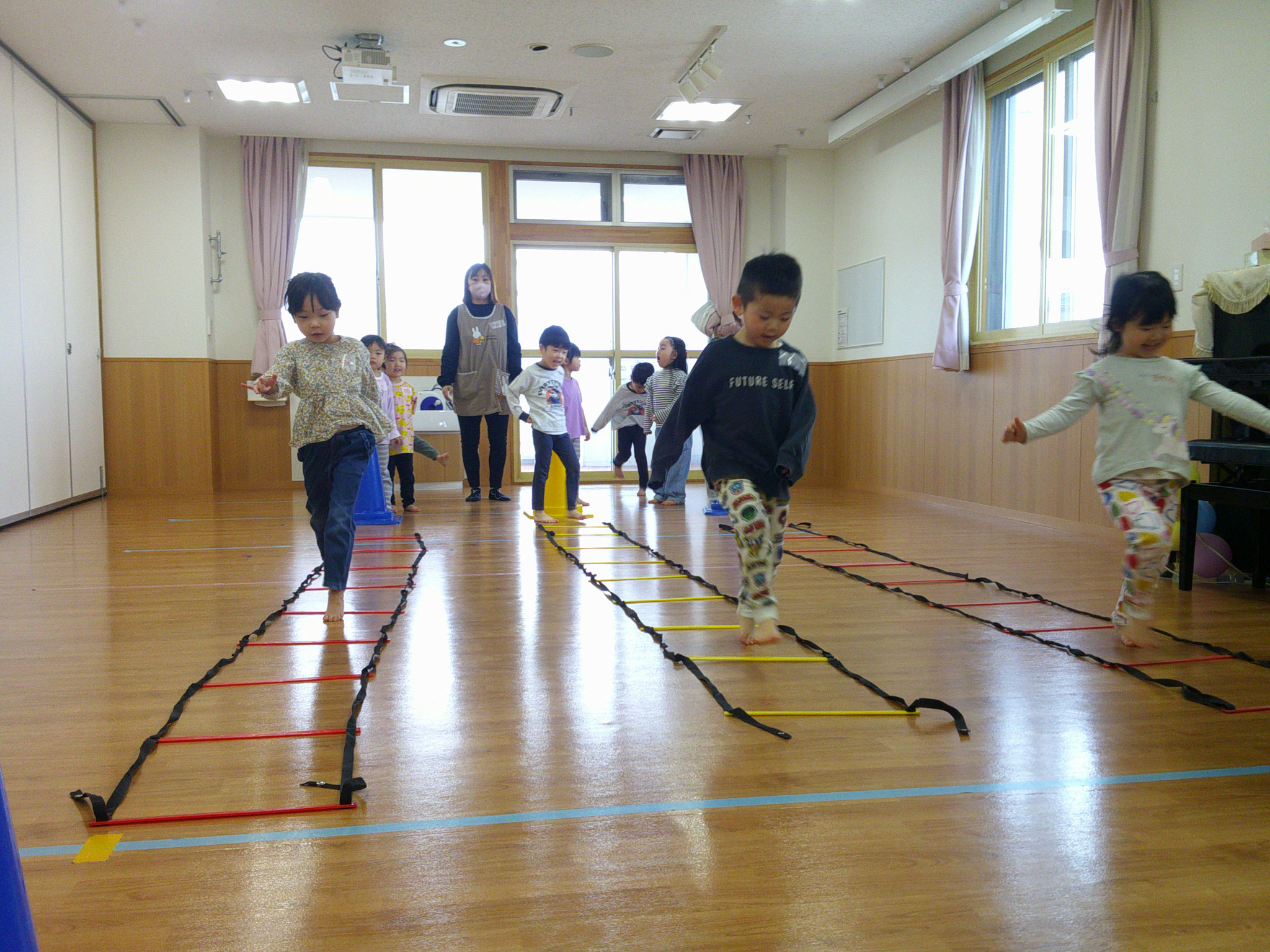 運動だけではなく話を聞く力、みんなで協力しあう力をつけてもらいたいです。