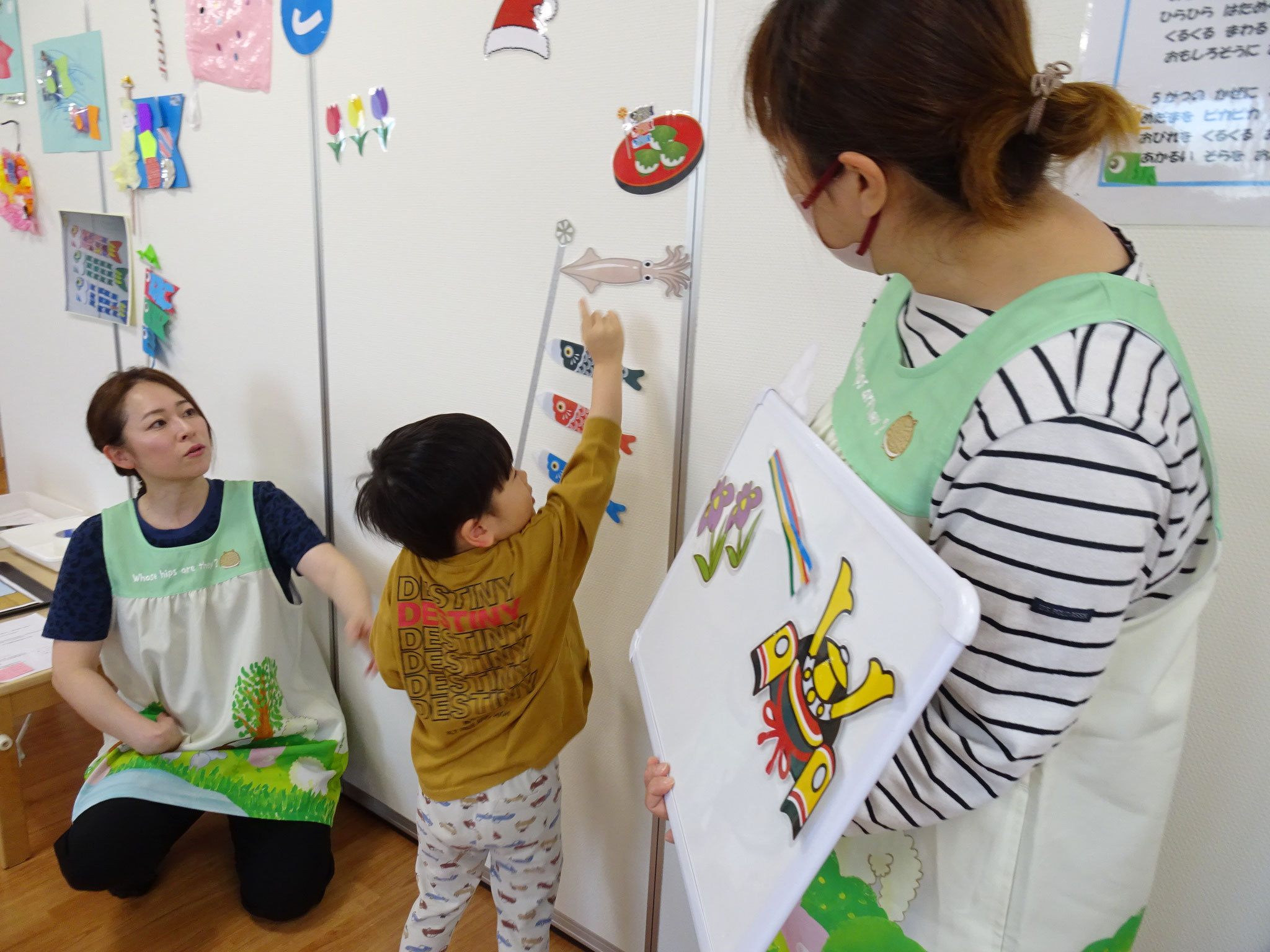 みんなで「まちがい探し」をして楽しみました。