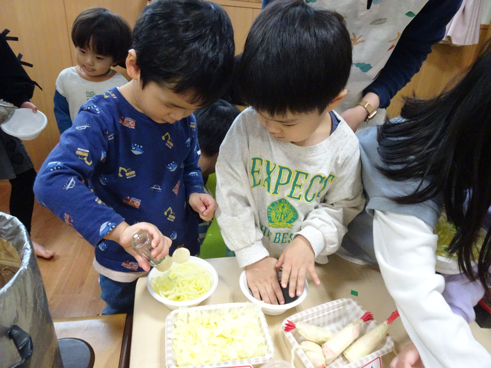 ①「麺屋さんごっこ」②「カードゲーム」③「忍者ごっこ」