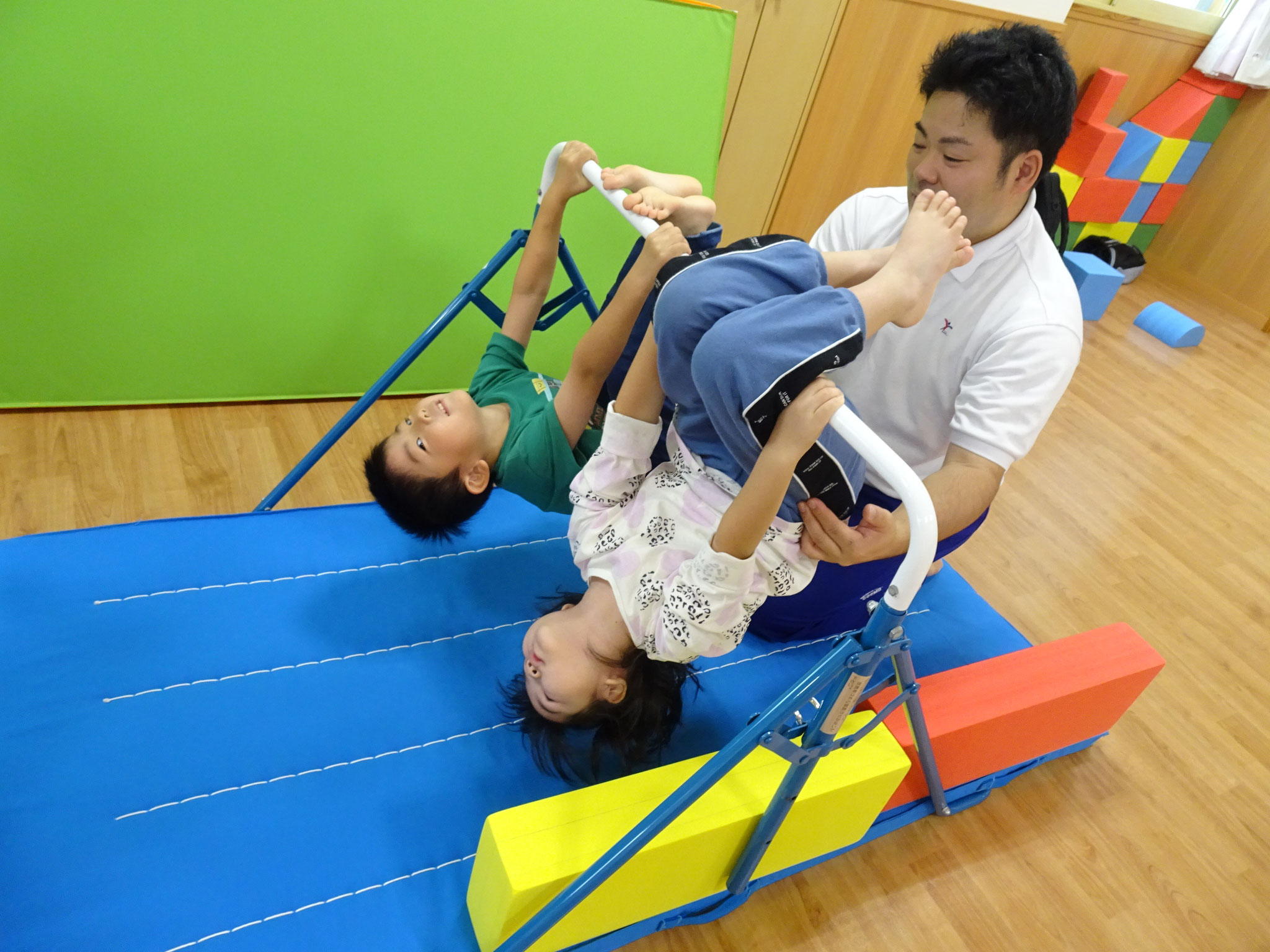 たくさん褒めてもらい、安心して取り組む姿がみられました。