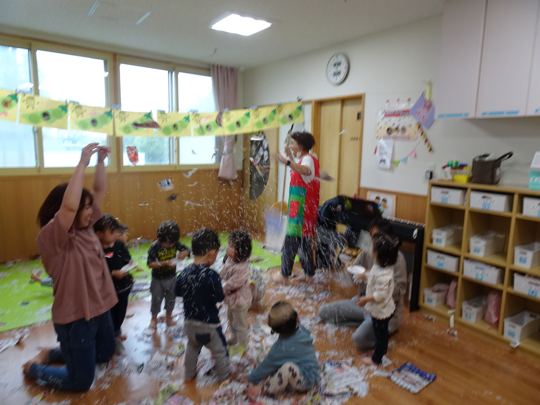 5/21 うさぎ組　かみあそび