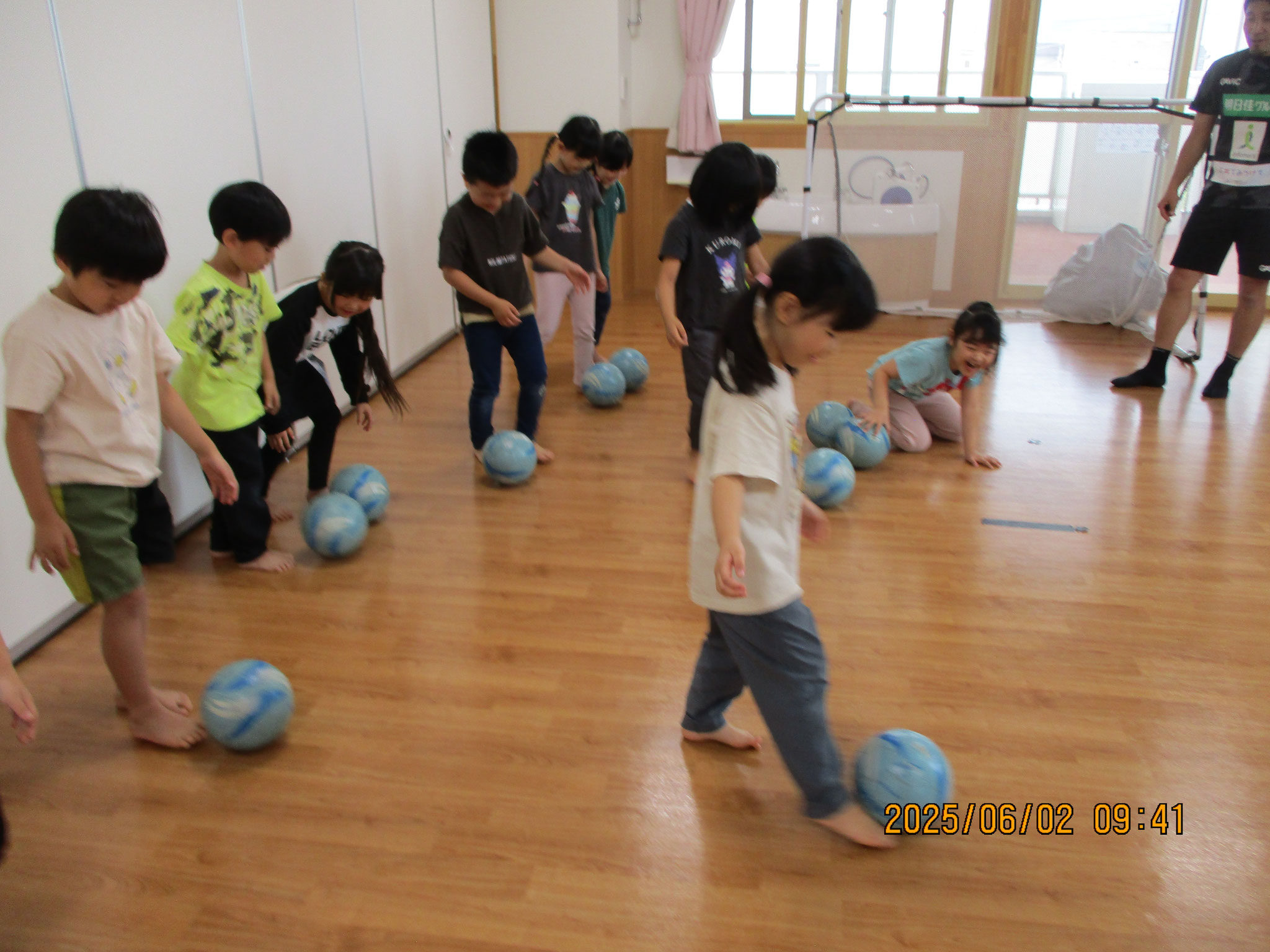 サッカーの楽しみを全力で教えてもらえます。