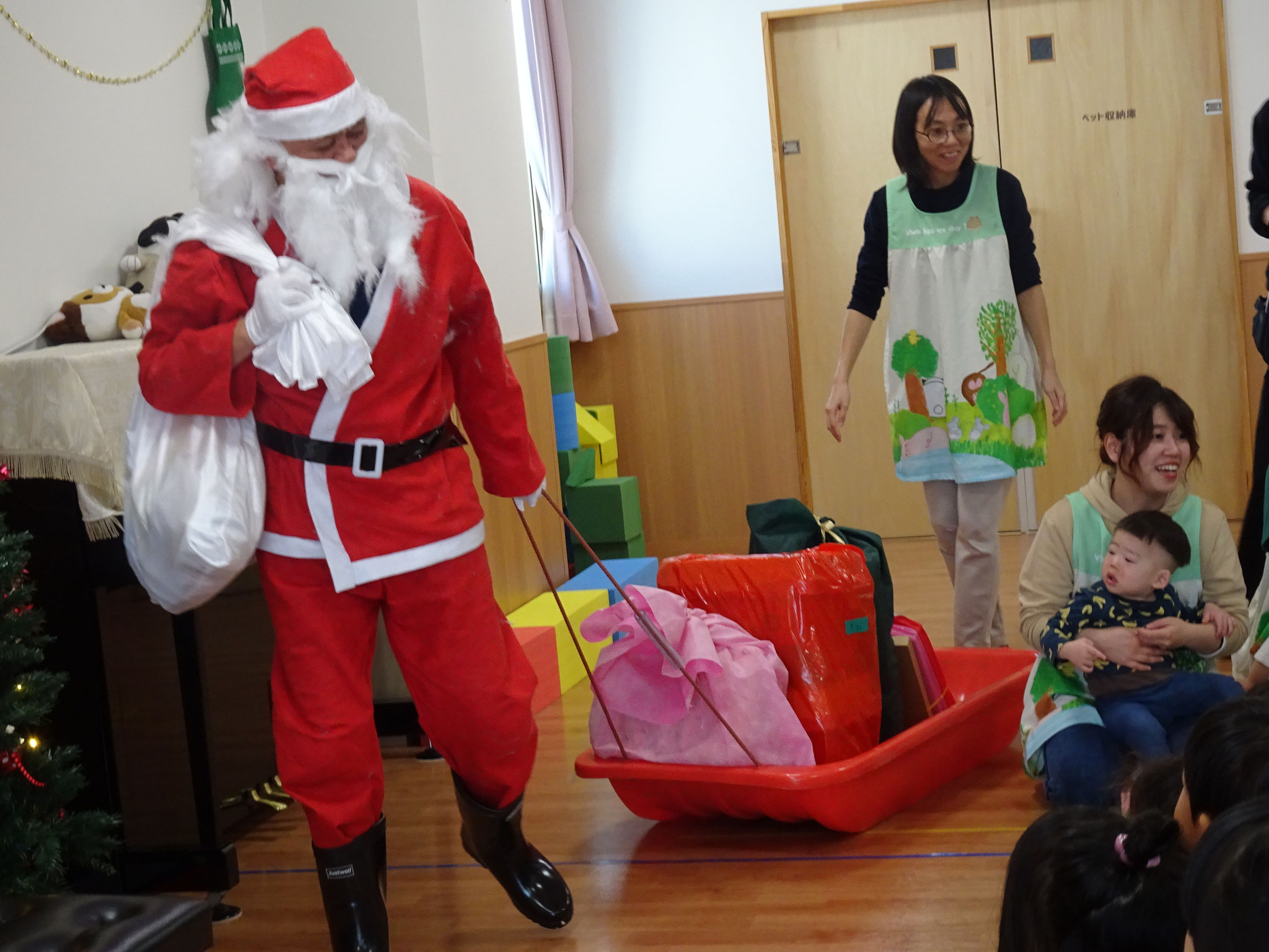 12/22 クリスマス会　サンタさんもやってきました。