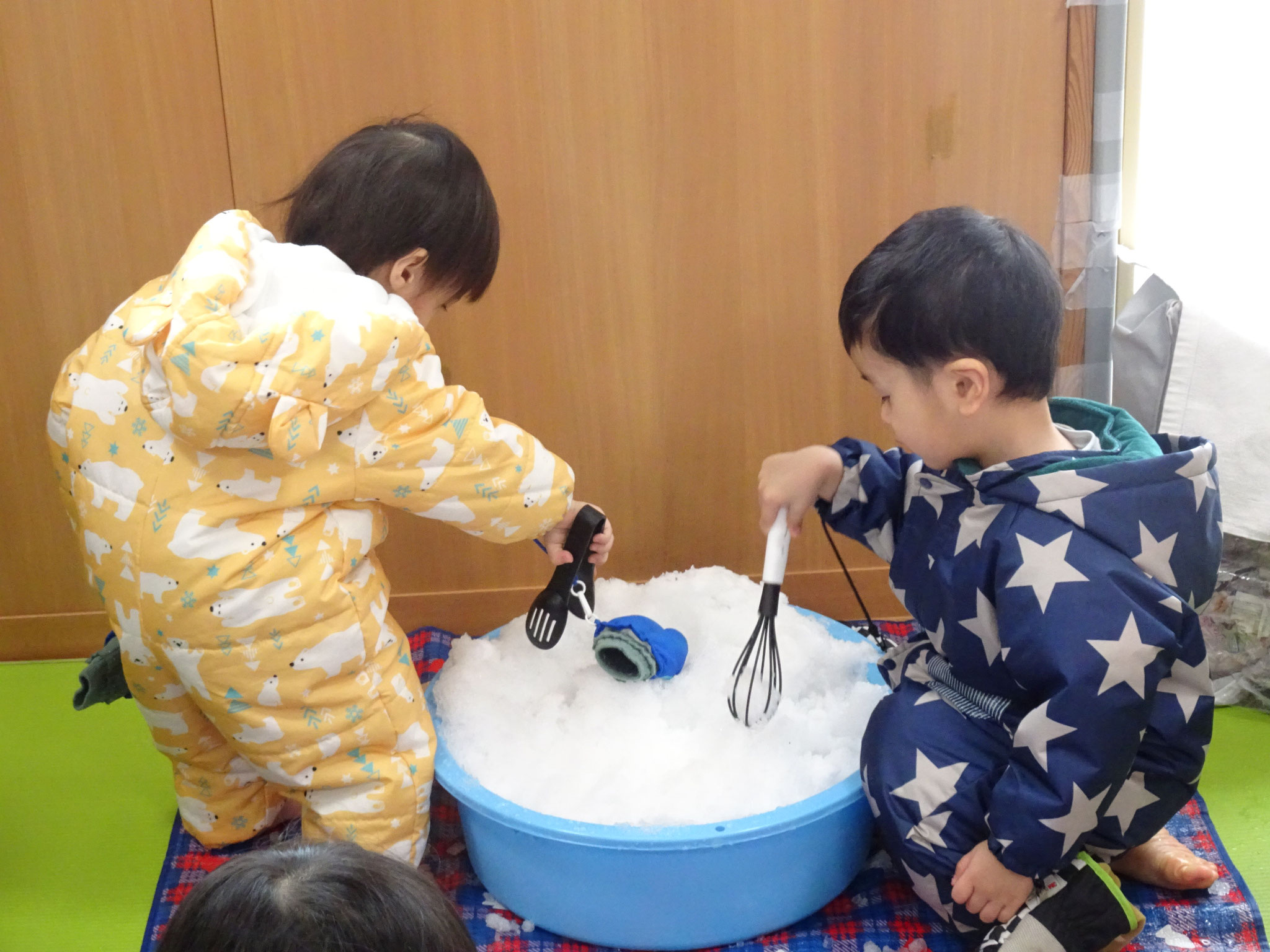 2/13  雪遊び