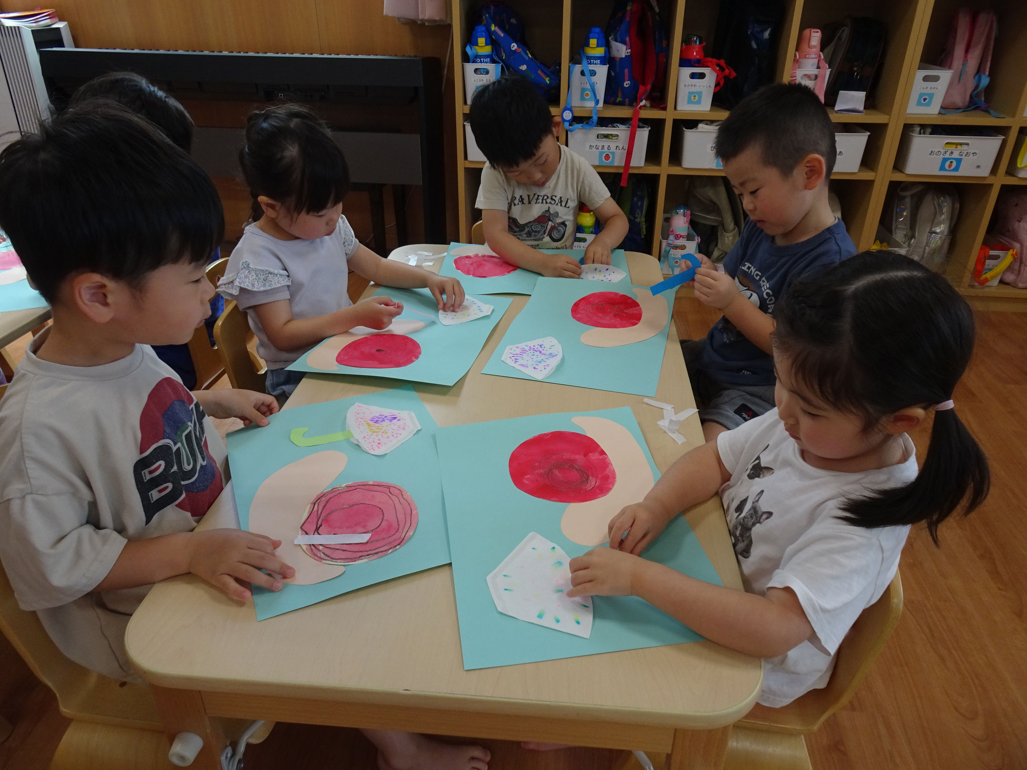 幼児クラスは６月の製作をしました。