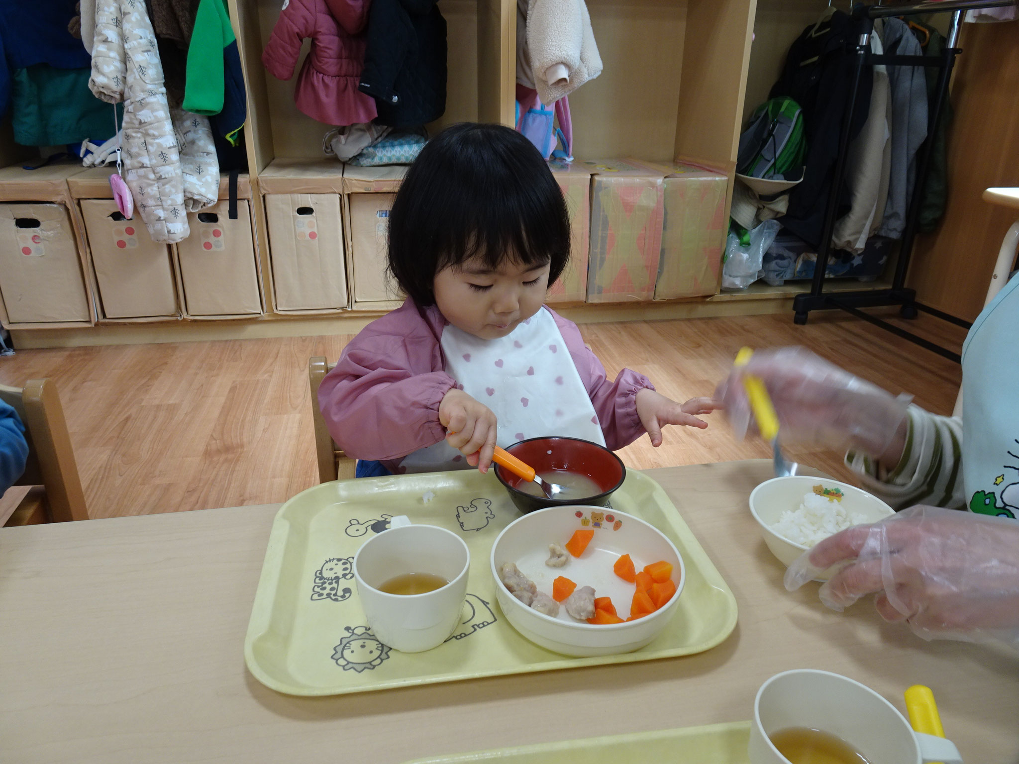 いっぱいたべておおきくなってね。