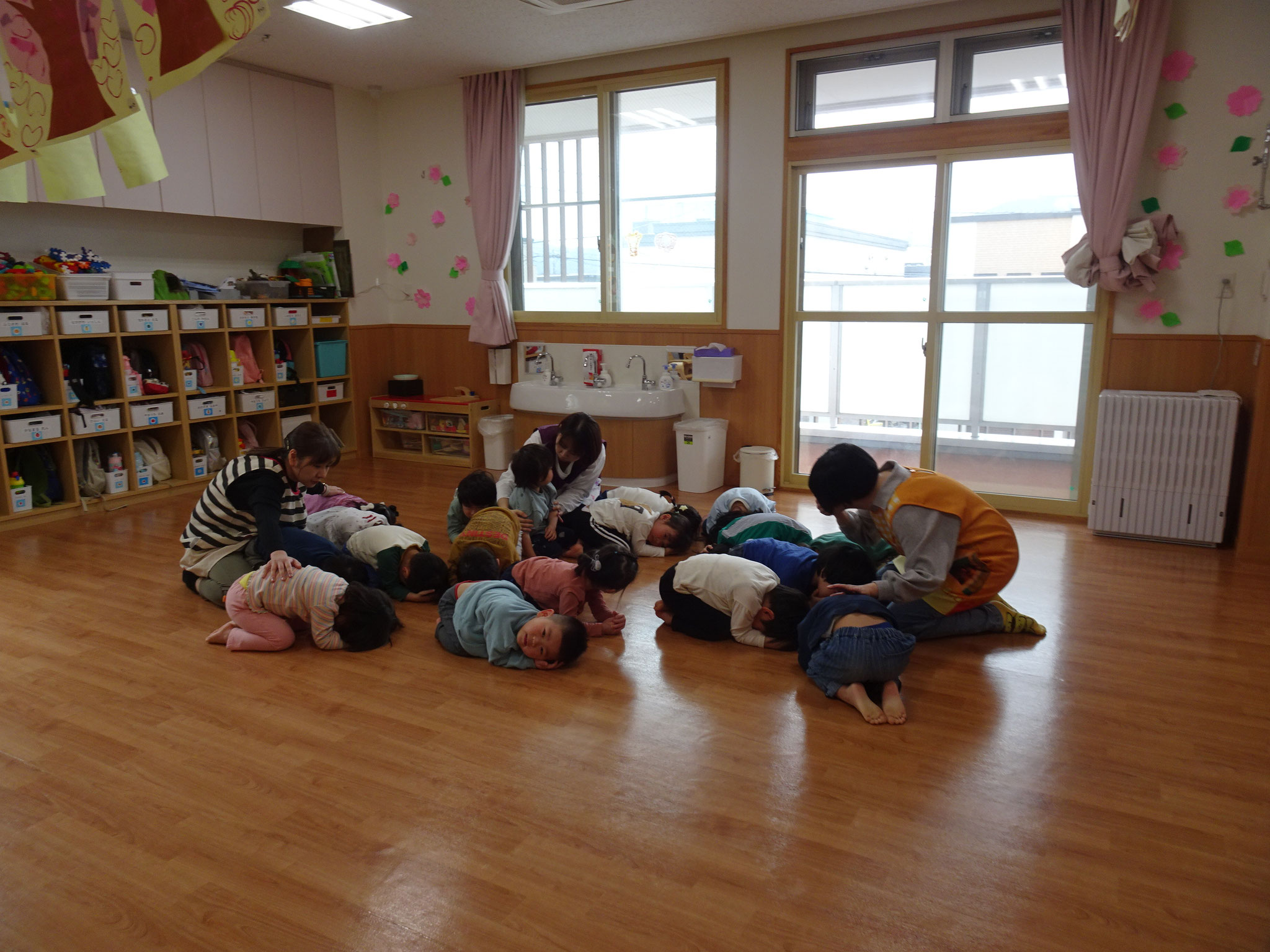 今日は月に一度の避難訓練でした。
