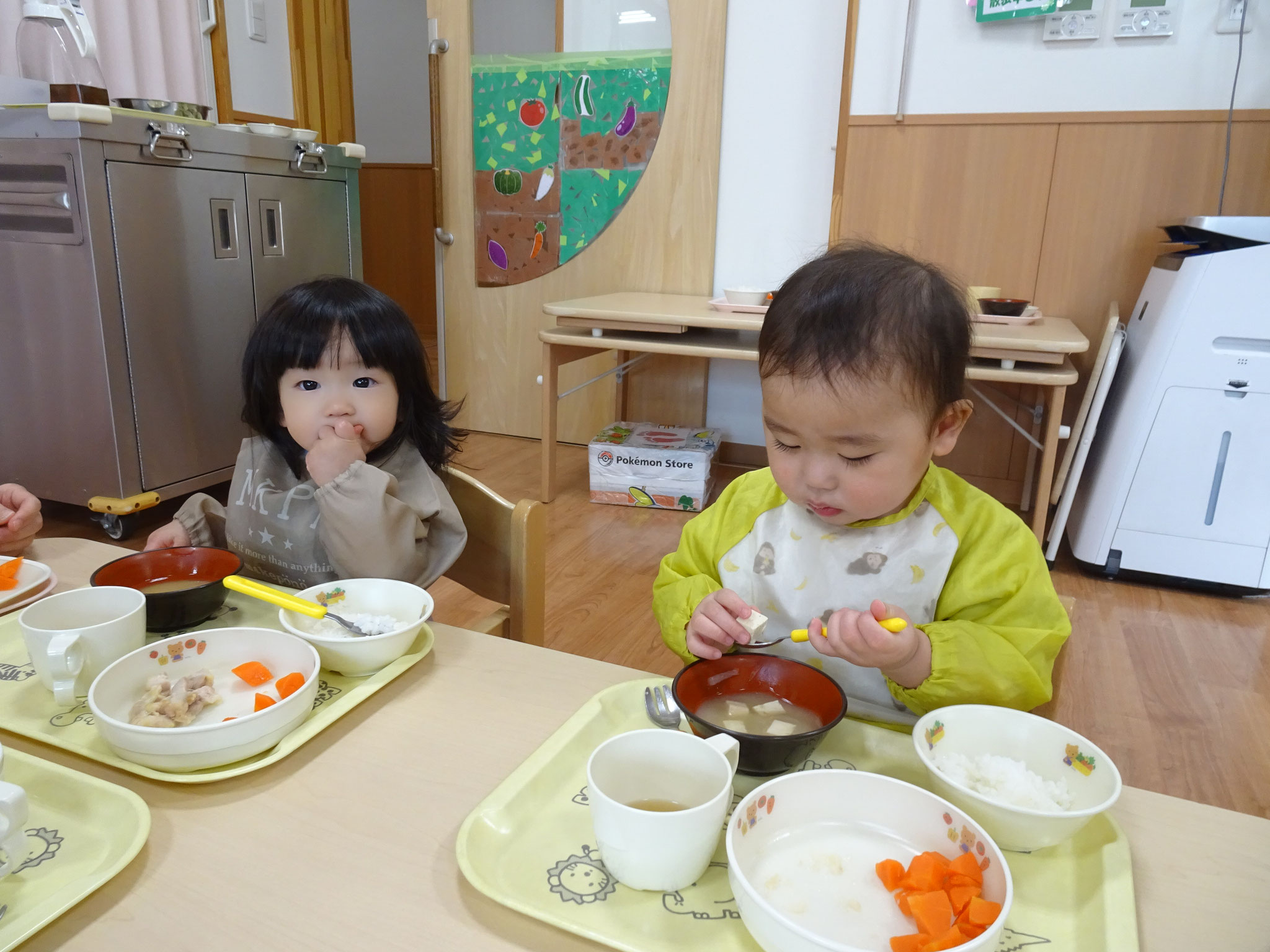 ひとりでたべれるようになったよ。