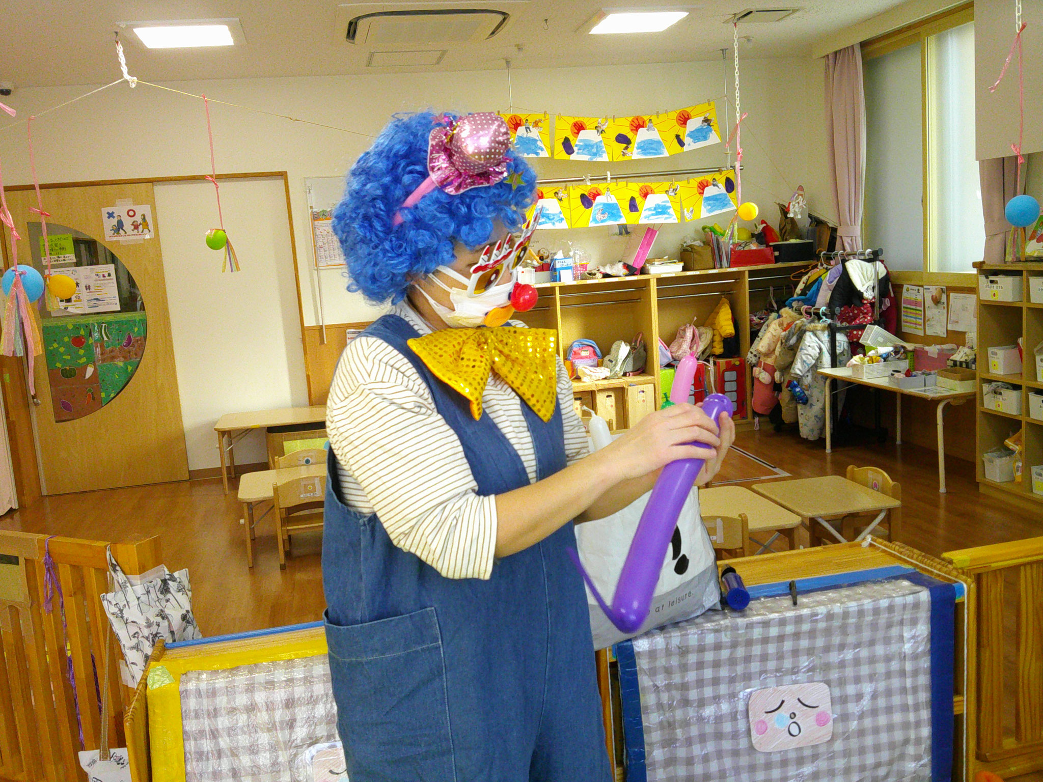 お友だちのお別れ会パーティーにピエロさんがやってきました☆