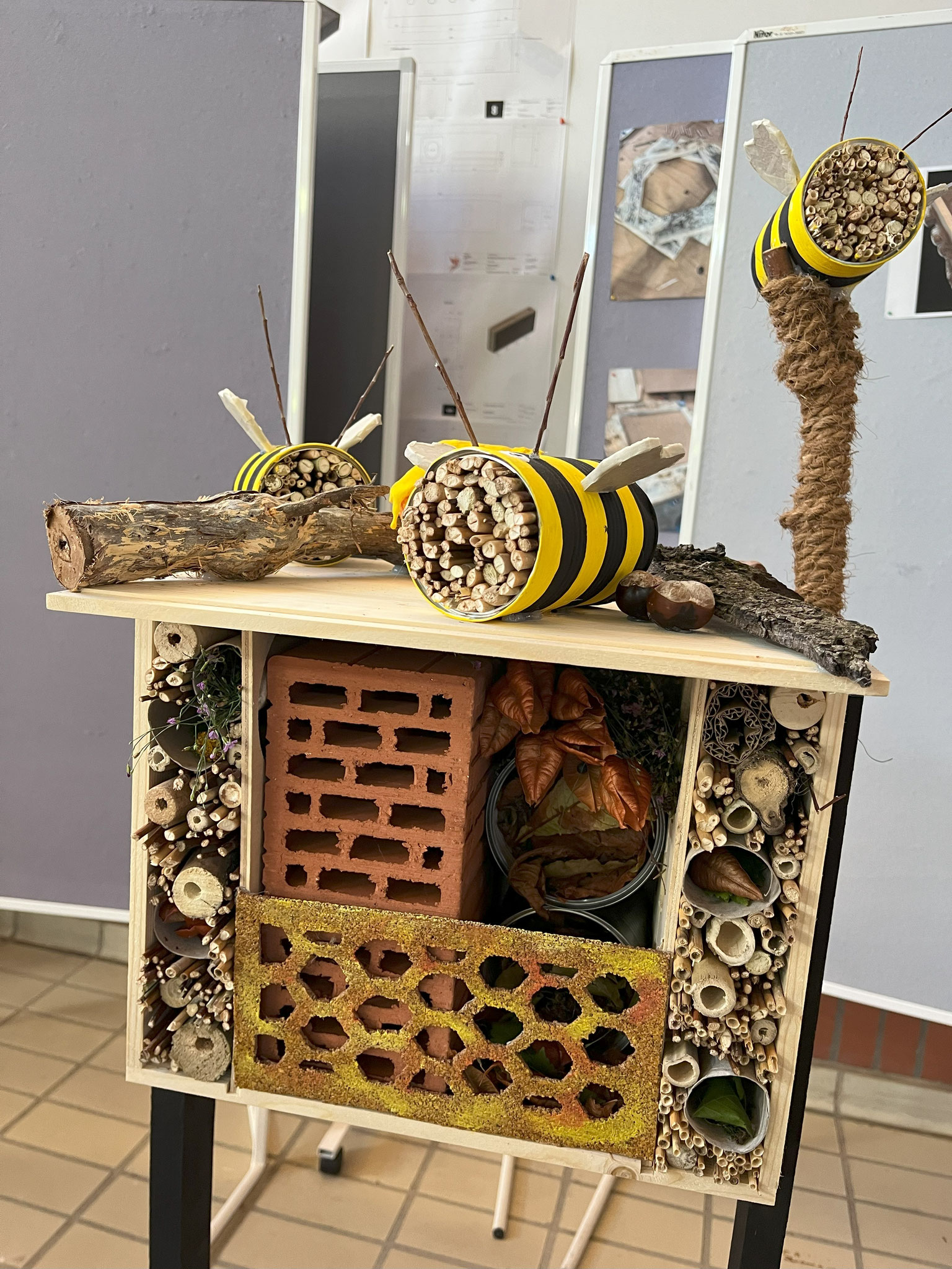 So kann ein Insektenhaus aussehen