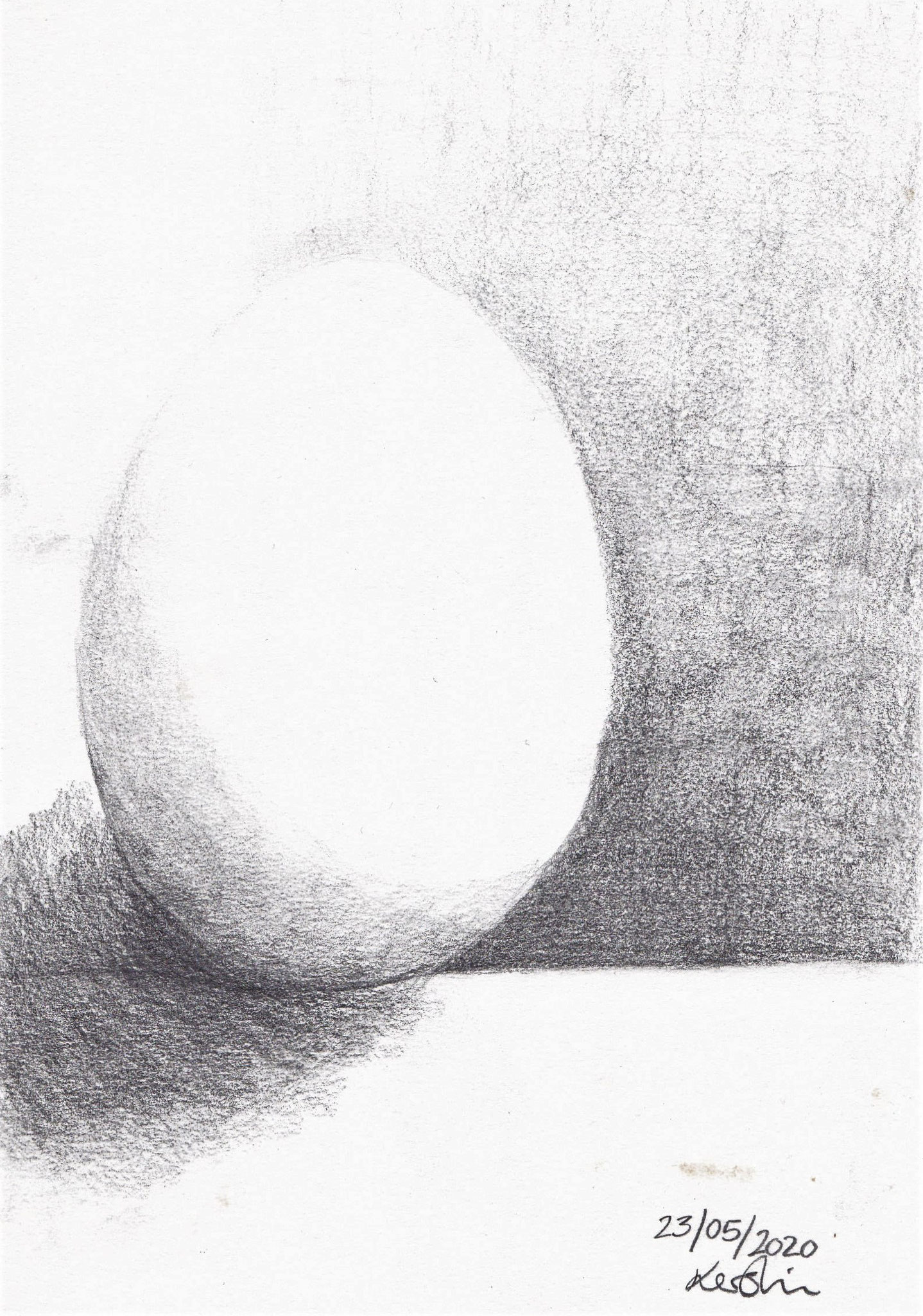 Kerstin Hoffmann / Weißes Ei auf weißem Grund
