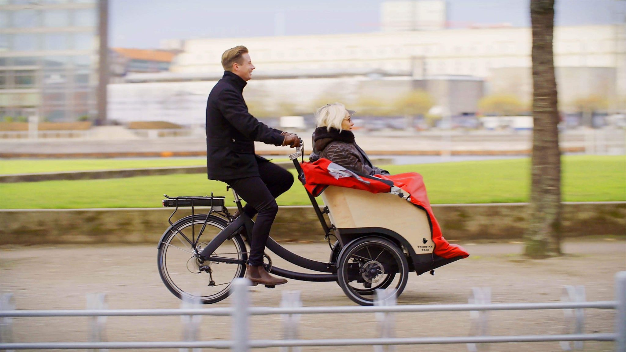 Triobike Taxi 2020 Cargo eBikes und Lastenvelos vom Experten in der