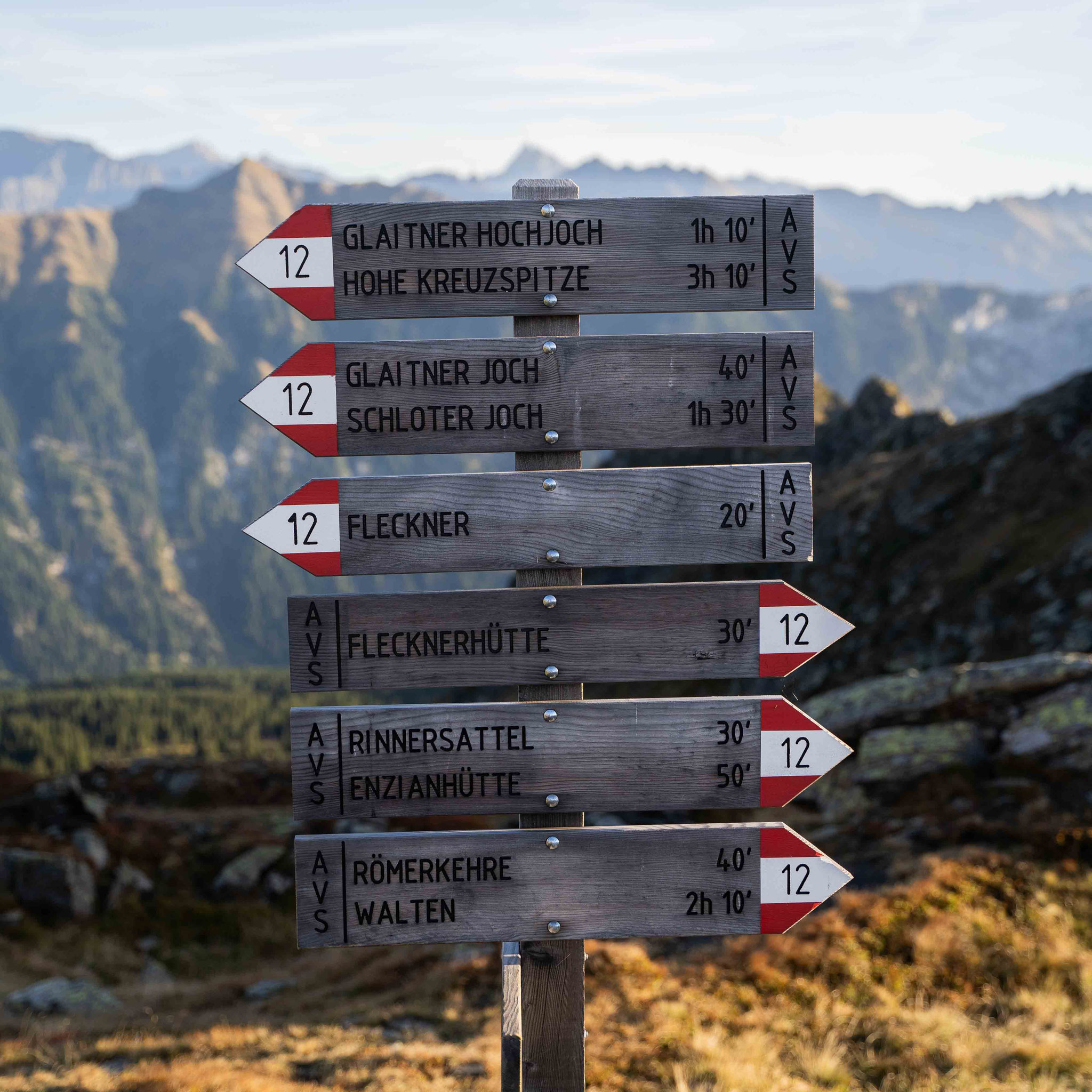 Sonnenaufgangswanderung , Gipfeltour zur Flecknerspitze im Passeiertal , Jaufenpass-Südtirol