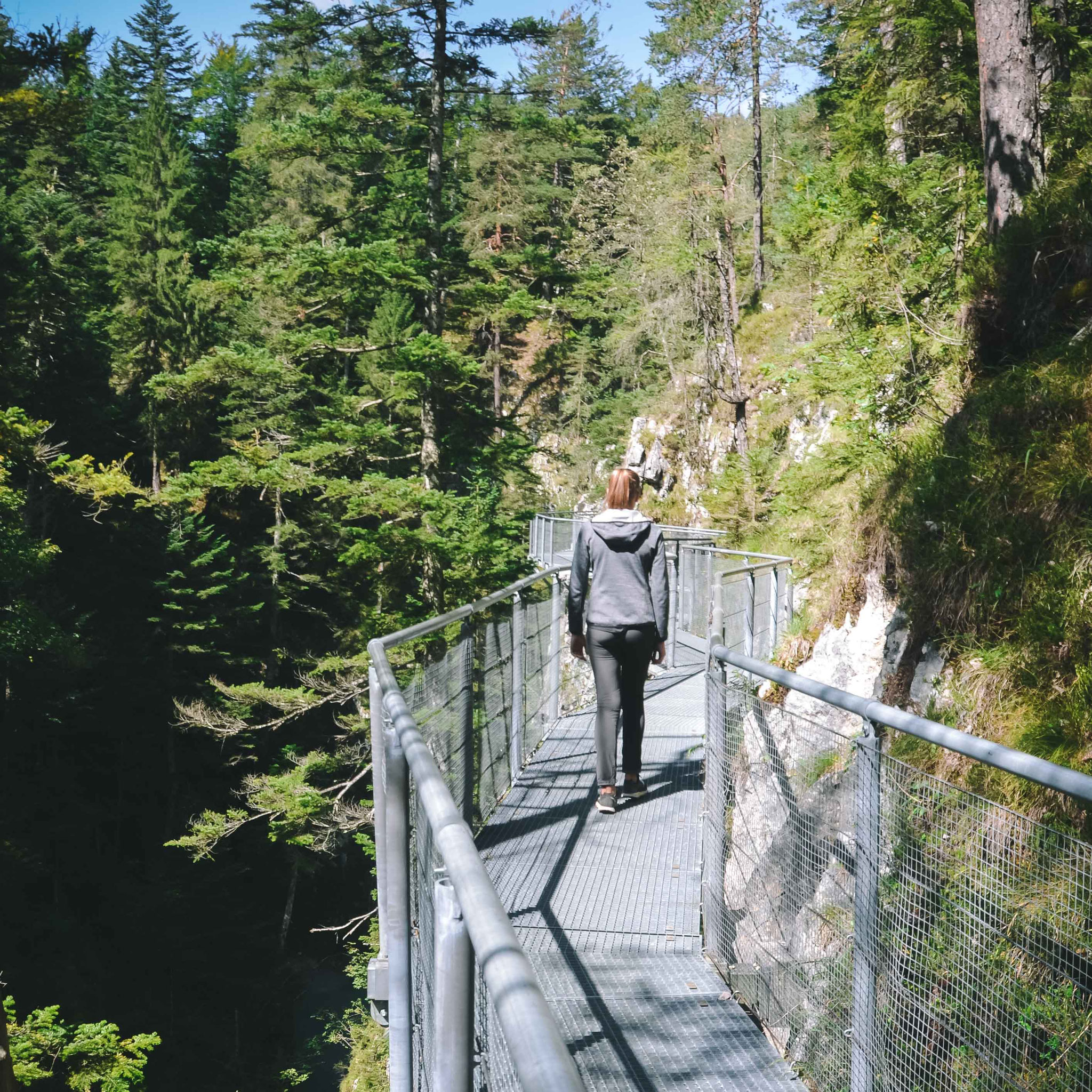 LEUTASCHER GEISTERKLAMM UND WASSERFALLSTEIG Rundwanderung zwischen Tirol und Bayern