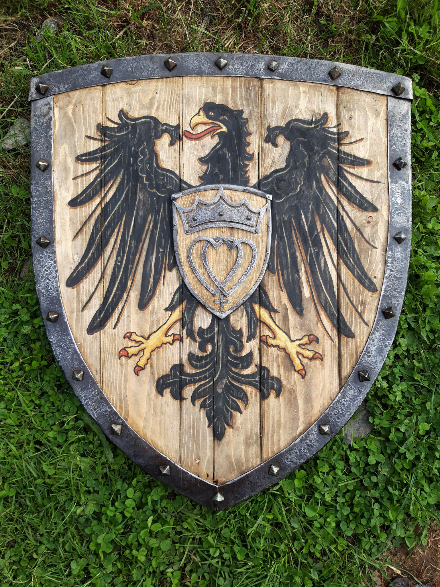 Blason Bois et Ferronnerie, Bouclier grandeur nature
