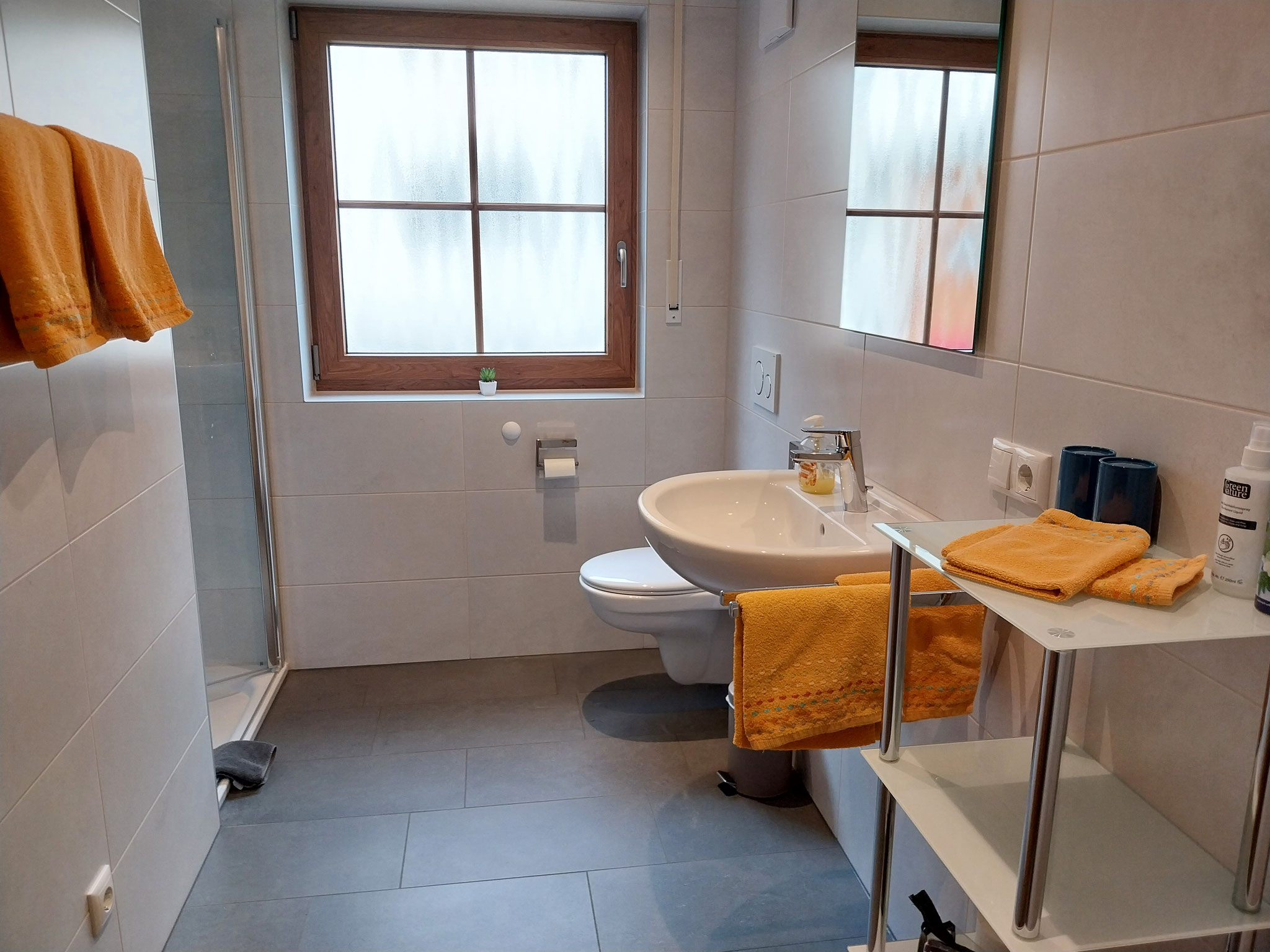 Fewo 1 Badezimmer mit Handtücher