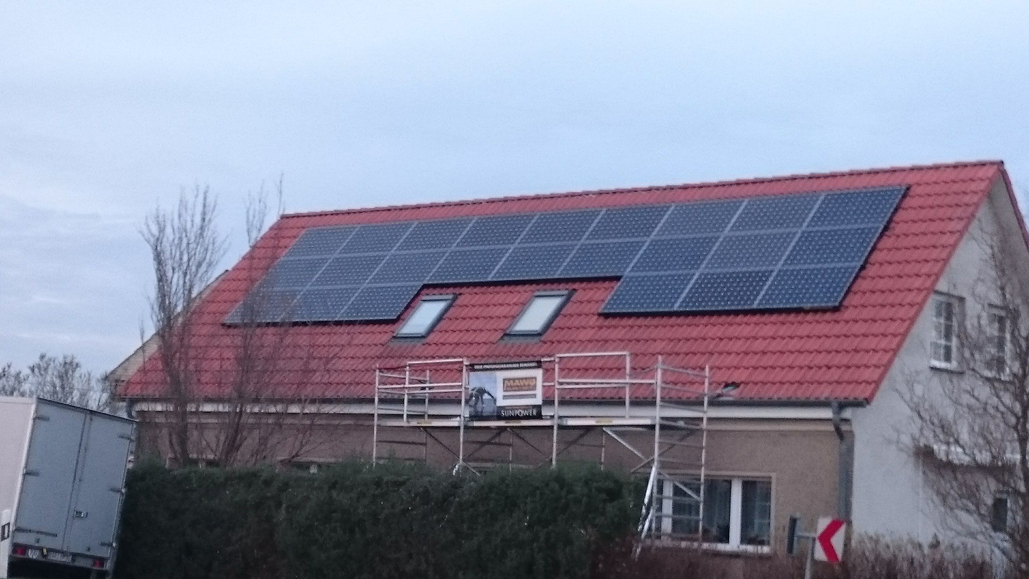 7,848 kWp Sunpower mit Solaredge Wechselrichter SÜD in Märkisch Linden