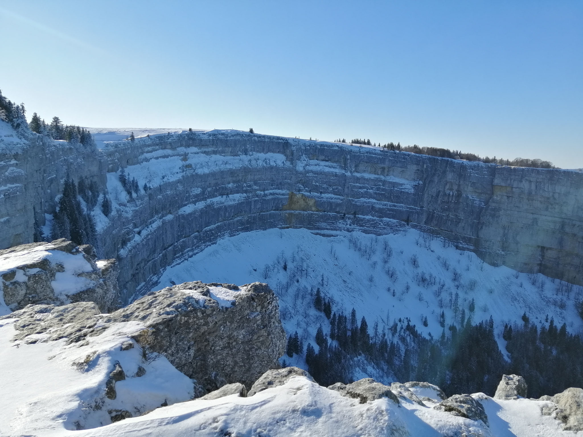 160m hohe Felswände auf einer Länge von 4km