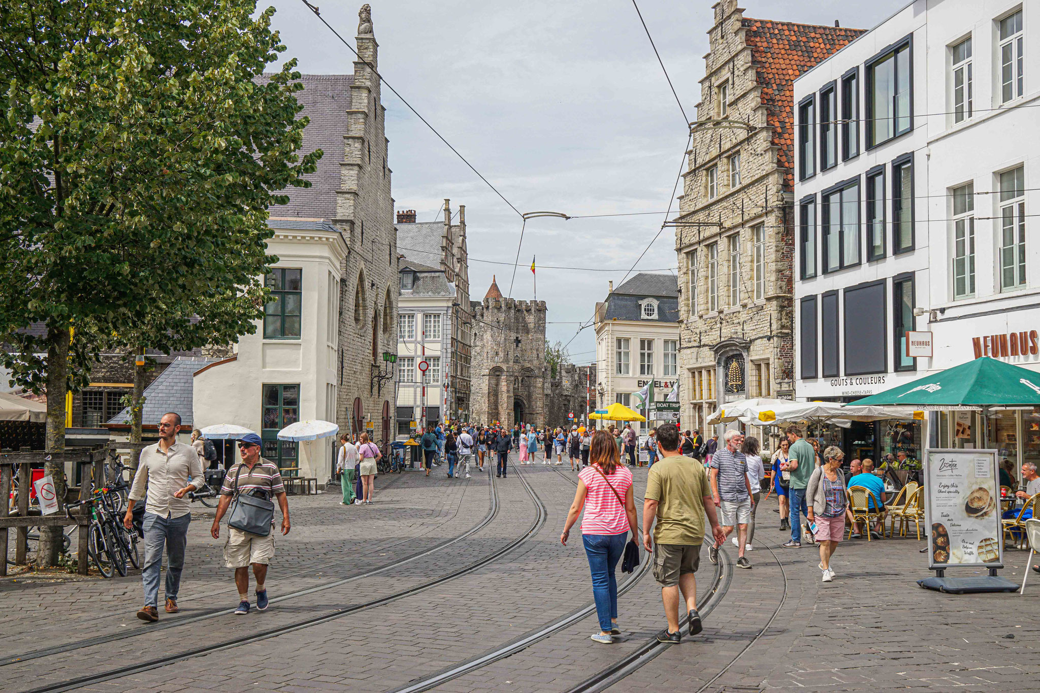 Die gut belebte Innenstadt in Gent