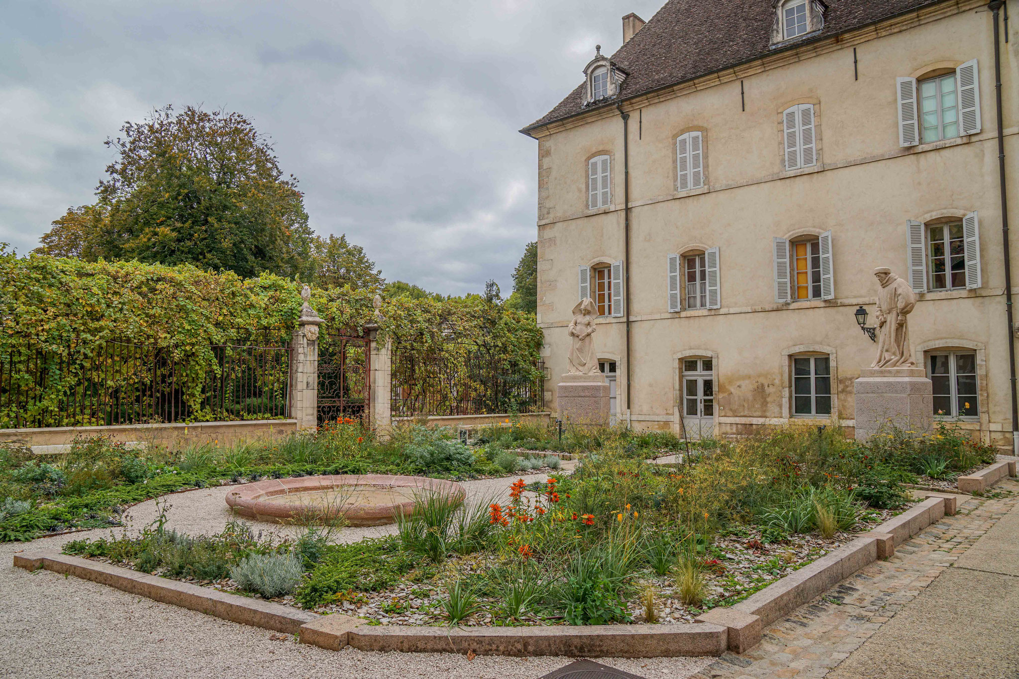 Garten des Hôtel Dieu