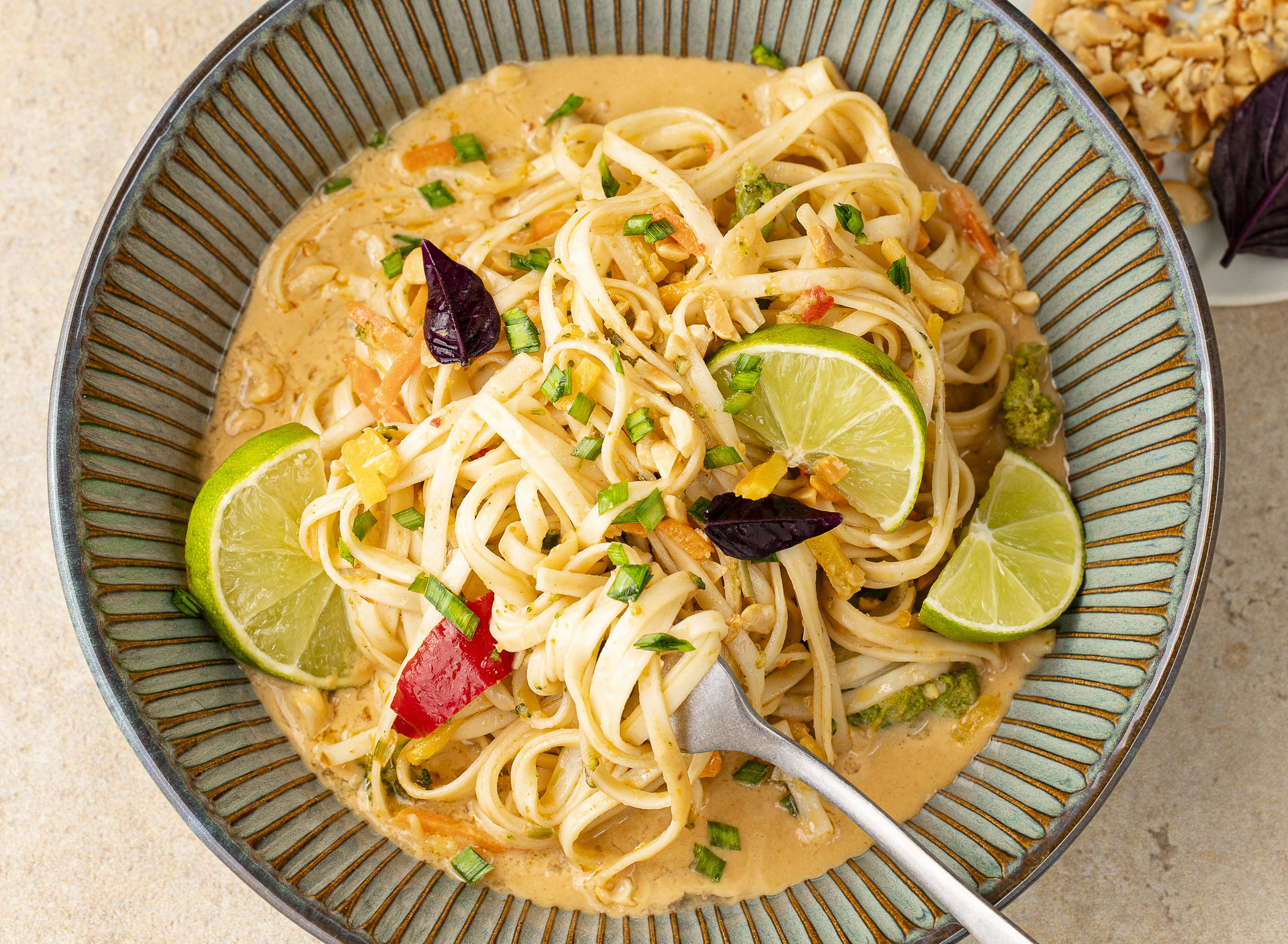 Nouilles à la sauce cacahuètes