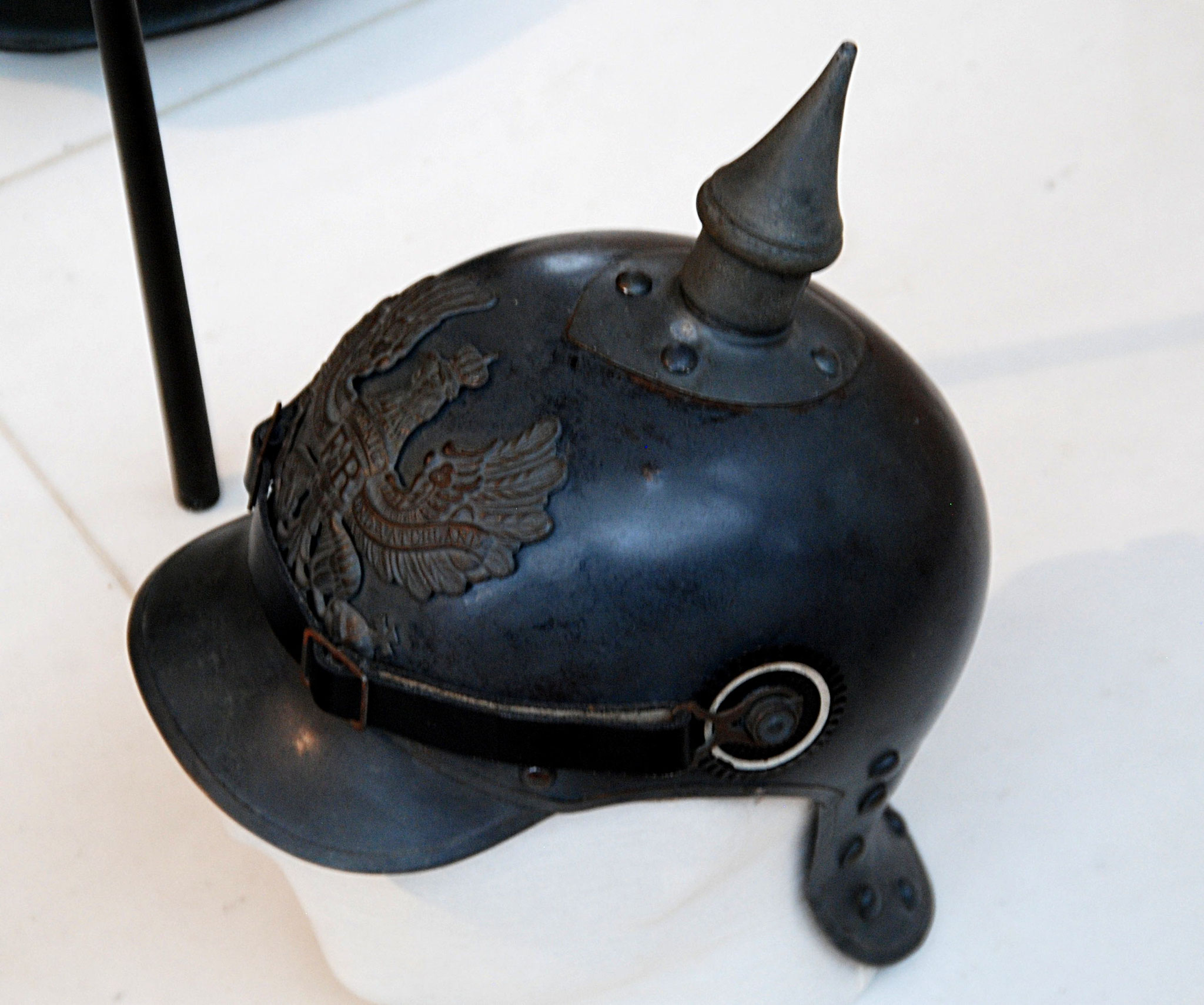 Casque à pointe du soldat allemand