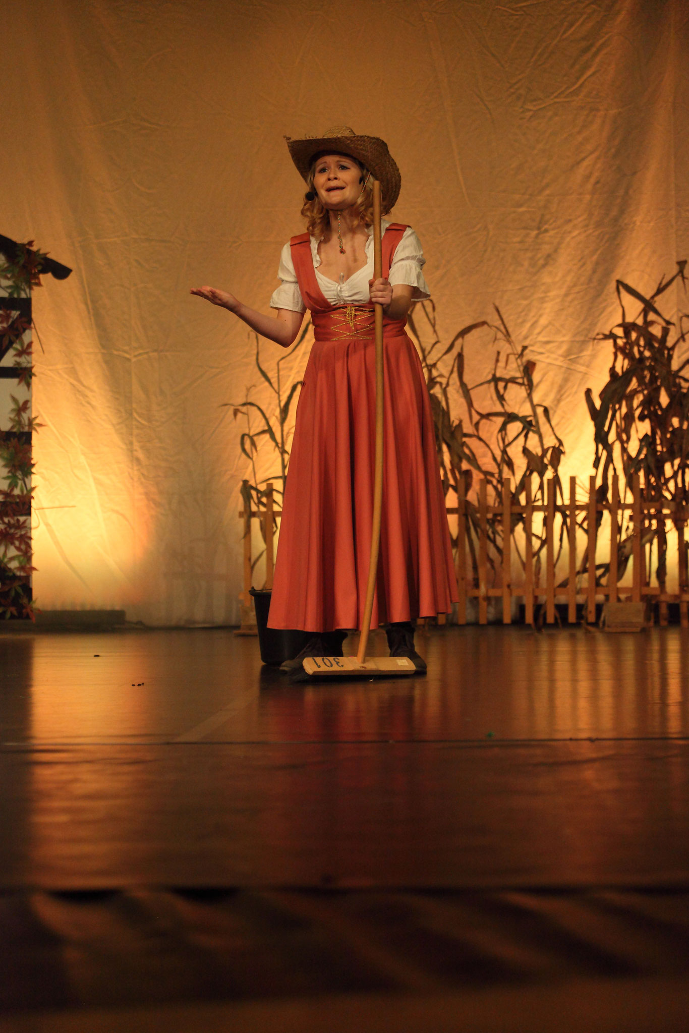 Tante Em in der Zauberer von Oz - auf der Suche nach Dorothy
