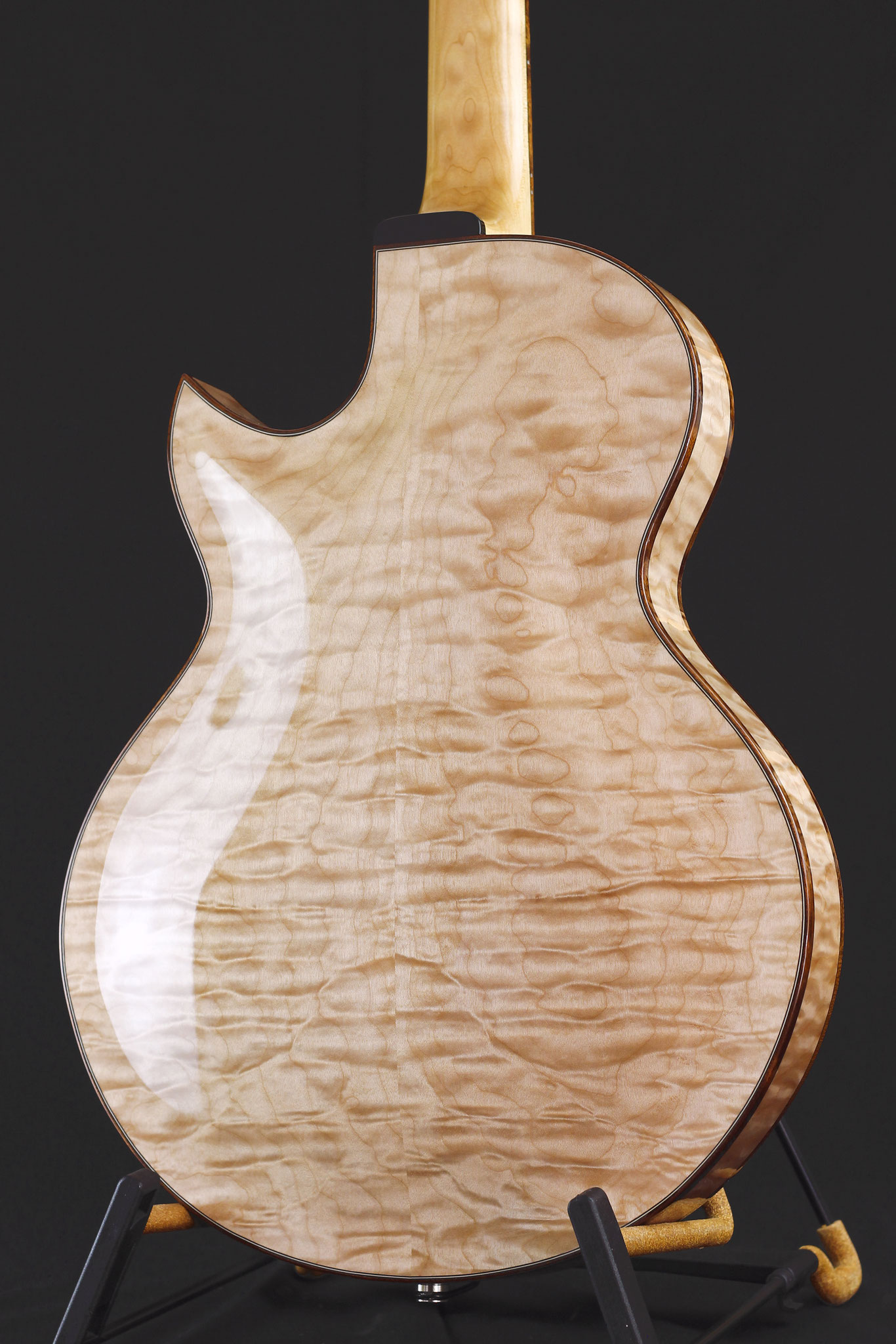 Heeres Archtop & Nylon Jazz Heeres Custom Guitars