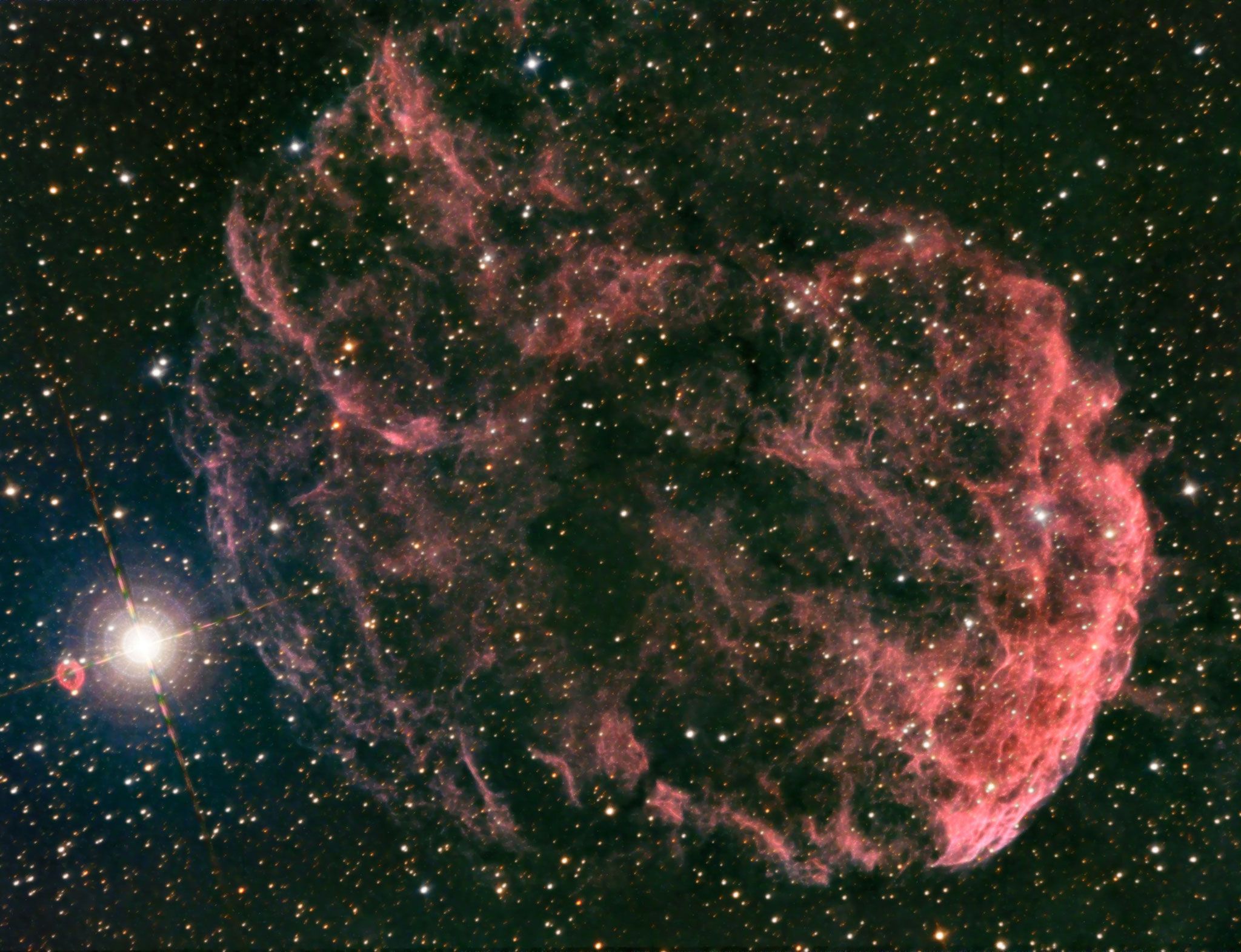 IC443, la nébuleuse de la méduse, Ha (20x600s, bin 1), RVB (15x180, bin 2), total = 5h 35, 31 octobre 2016, GIlles