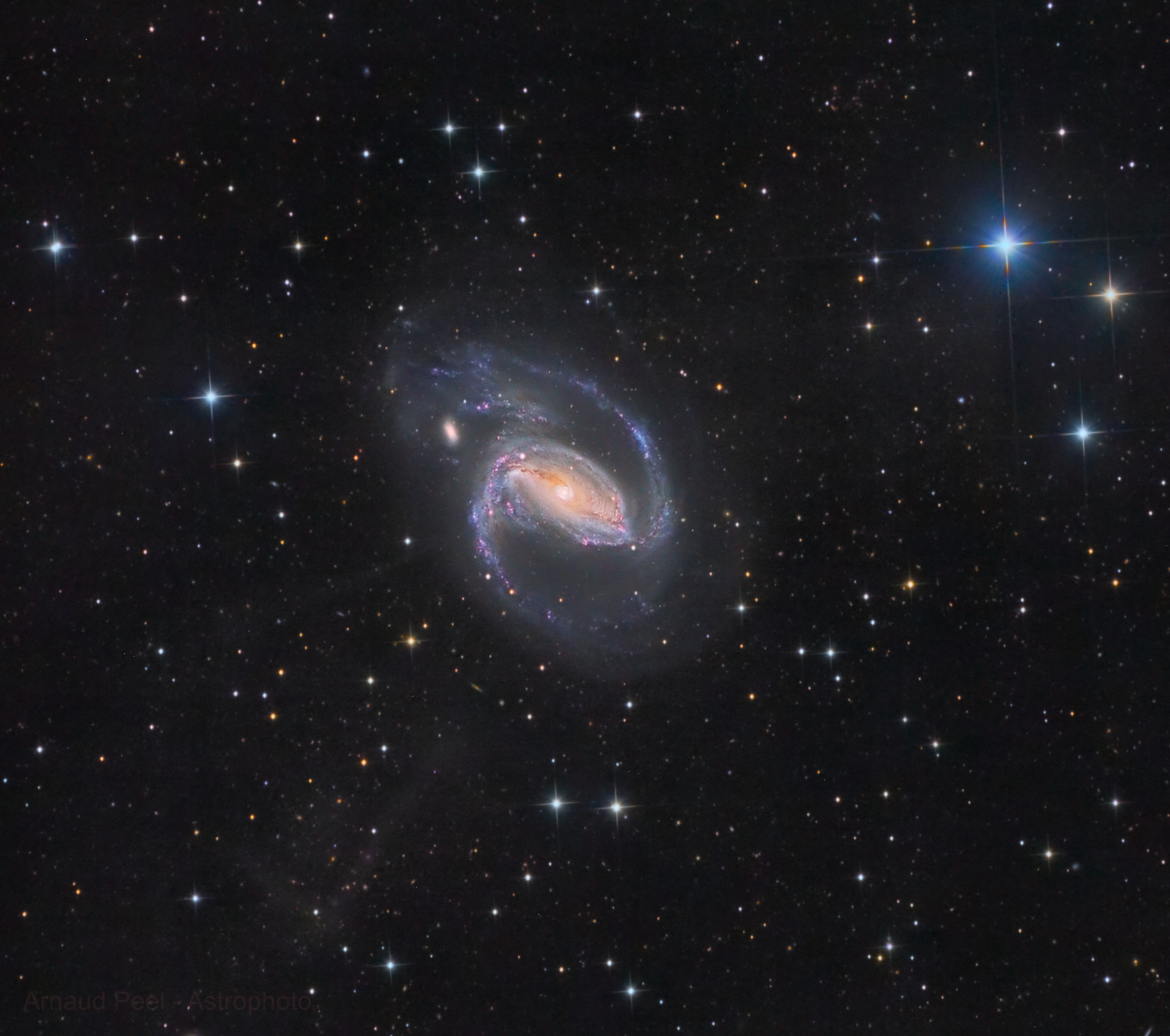 NGC1097, L(57x300), Ha(3x300),  RVB(36 x120, chaque), T355, Sadr Chili, Arnaud