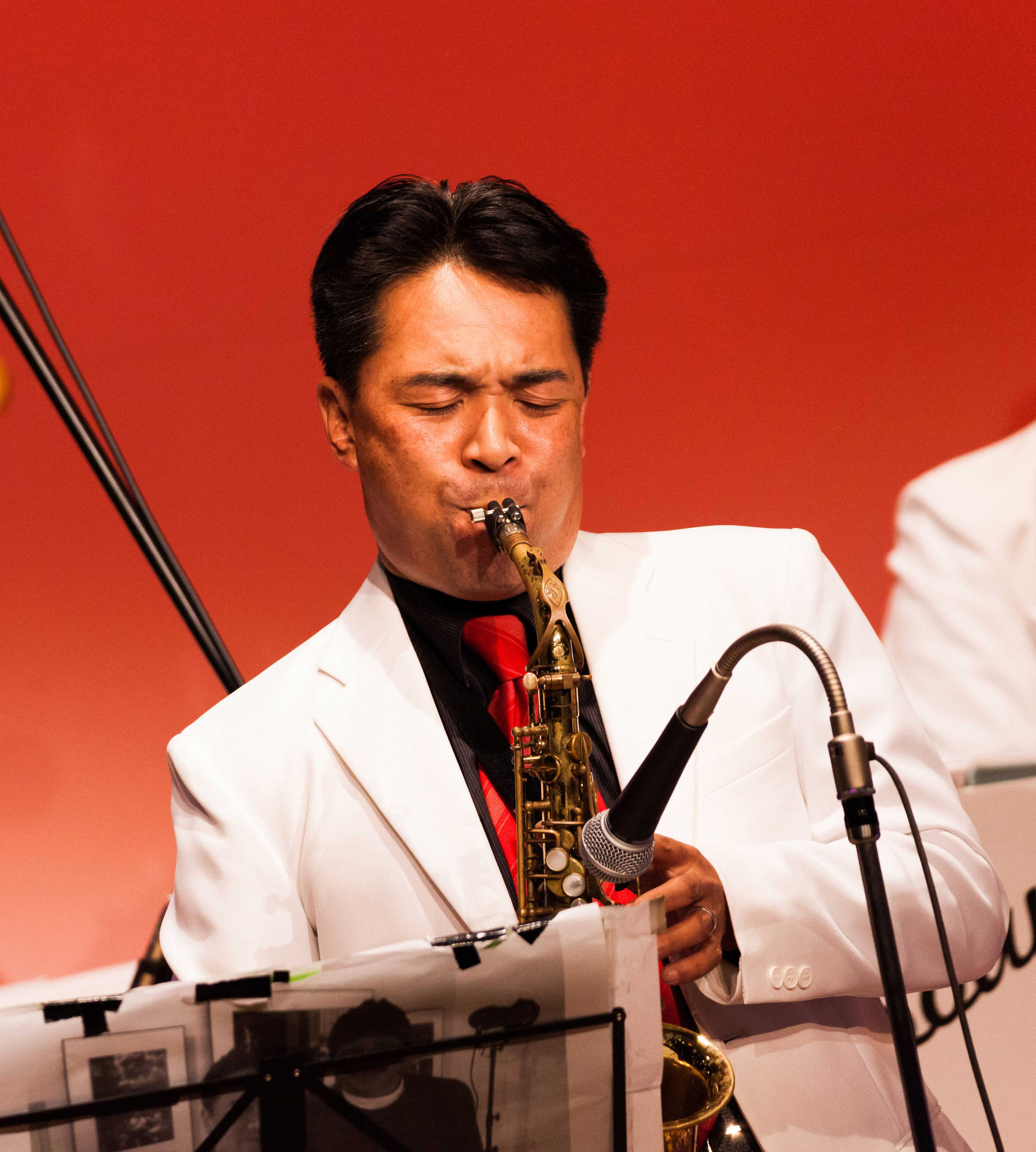 河野康郎（saxophone)