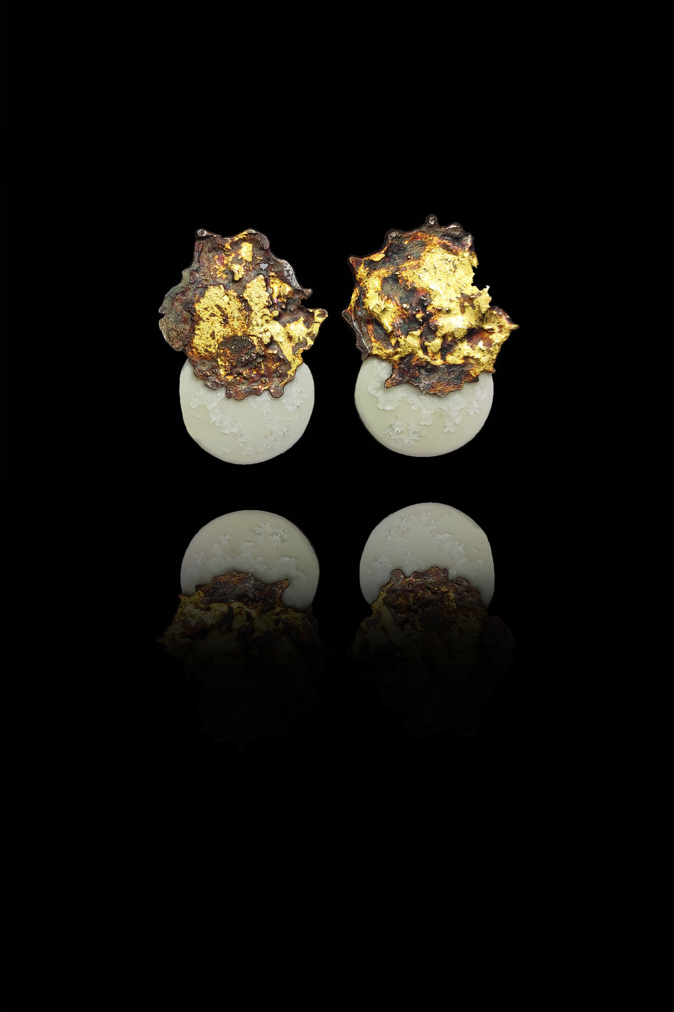 Orecchini porcellana , argento di recupero e oro 24k