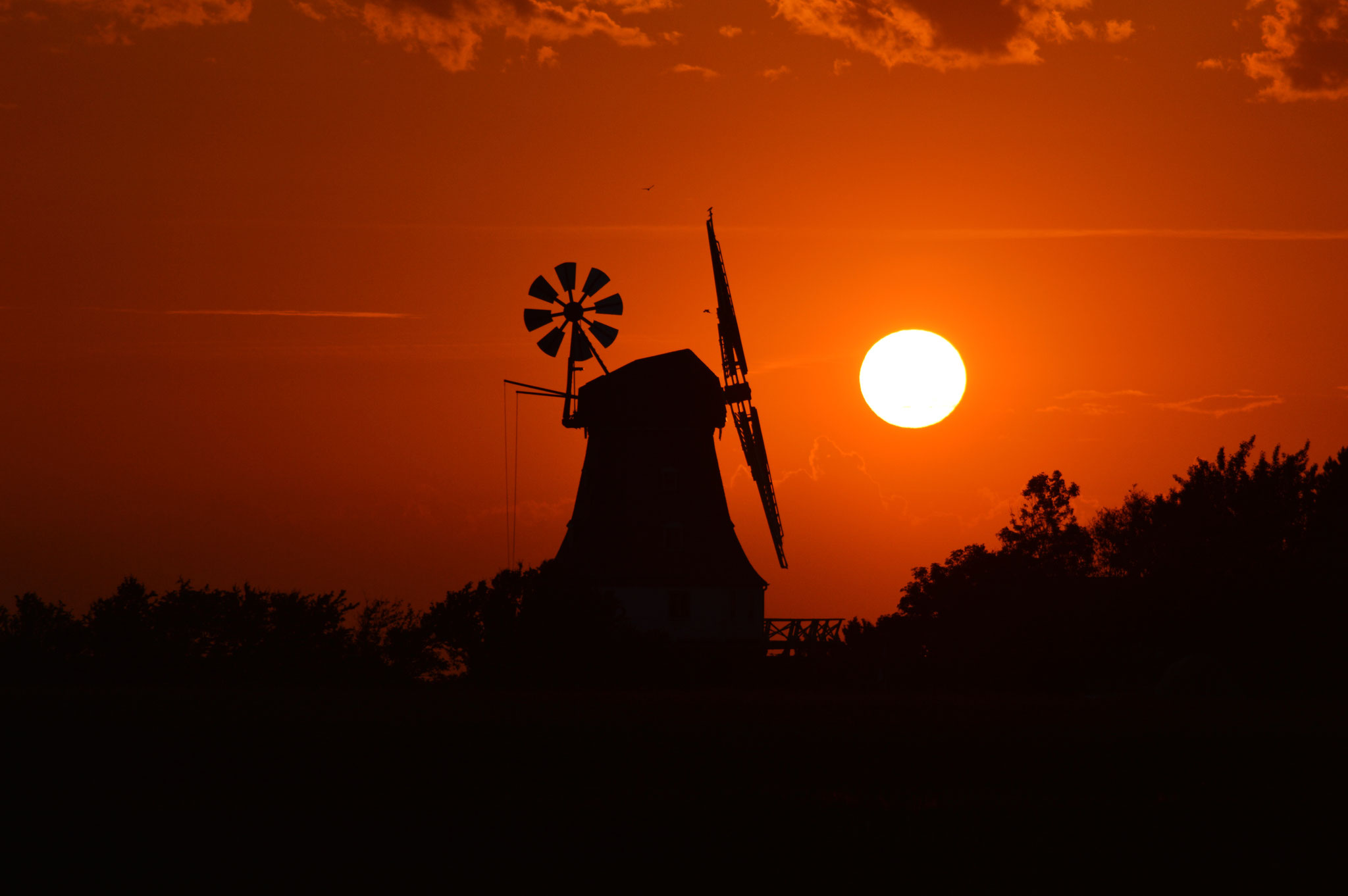 Borgsumer Mühle bei Sonnenuntergang