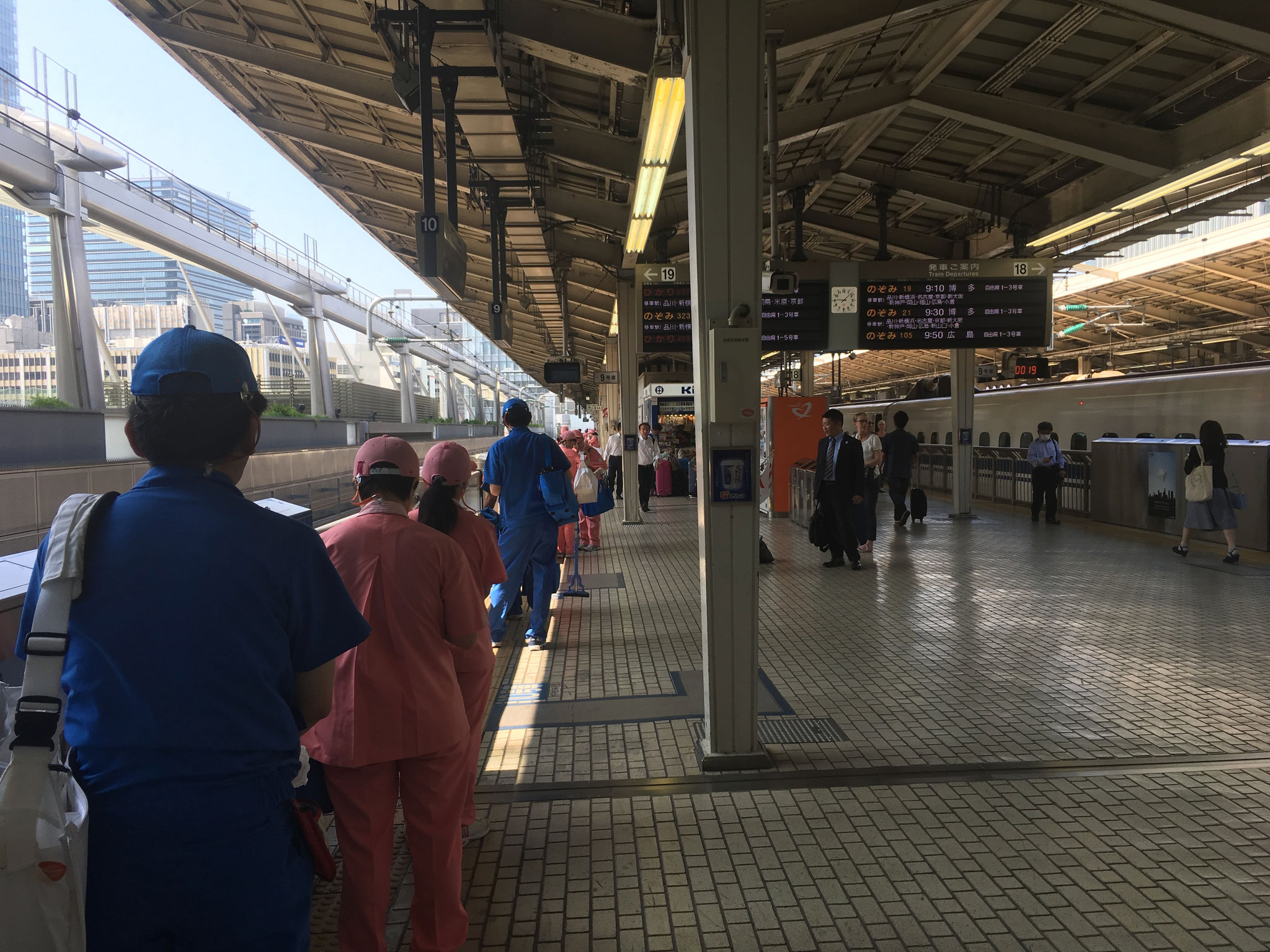 Shinkansen-Reinigungsteam
