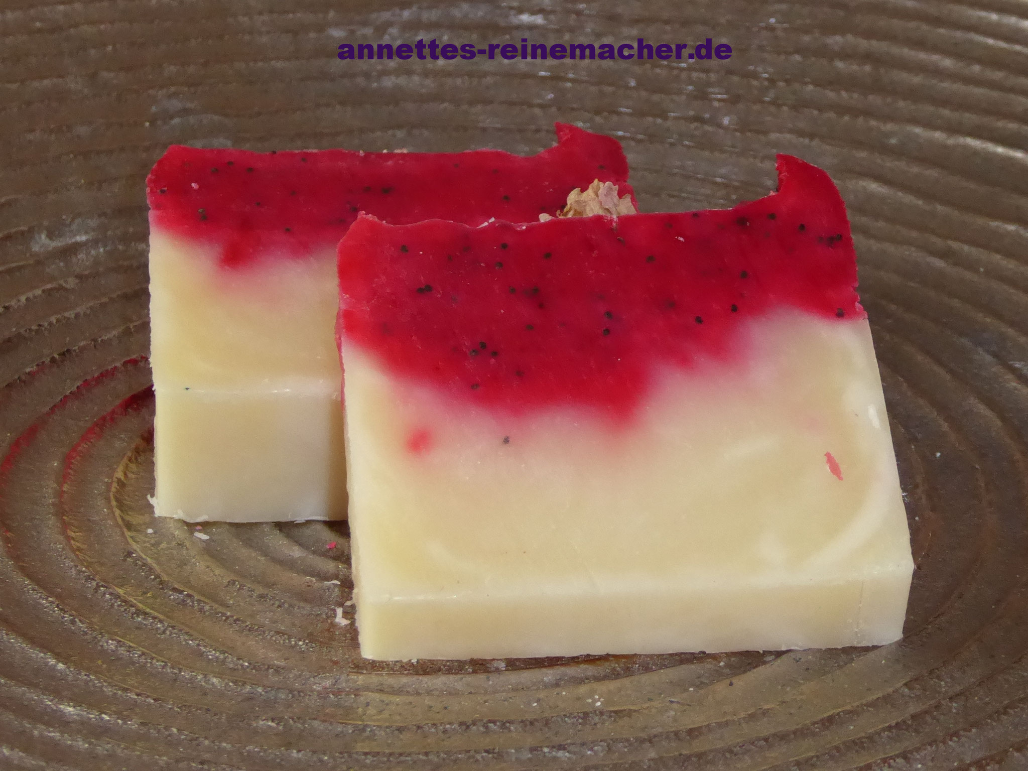 Handgesiedete Seife: "Grapefruit-Lemongras getupft mit Mohn"