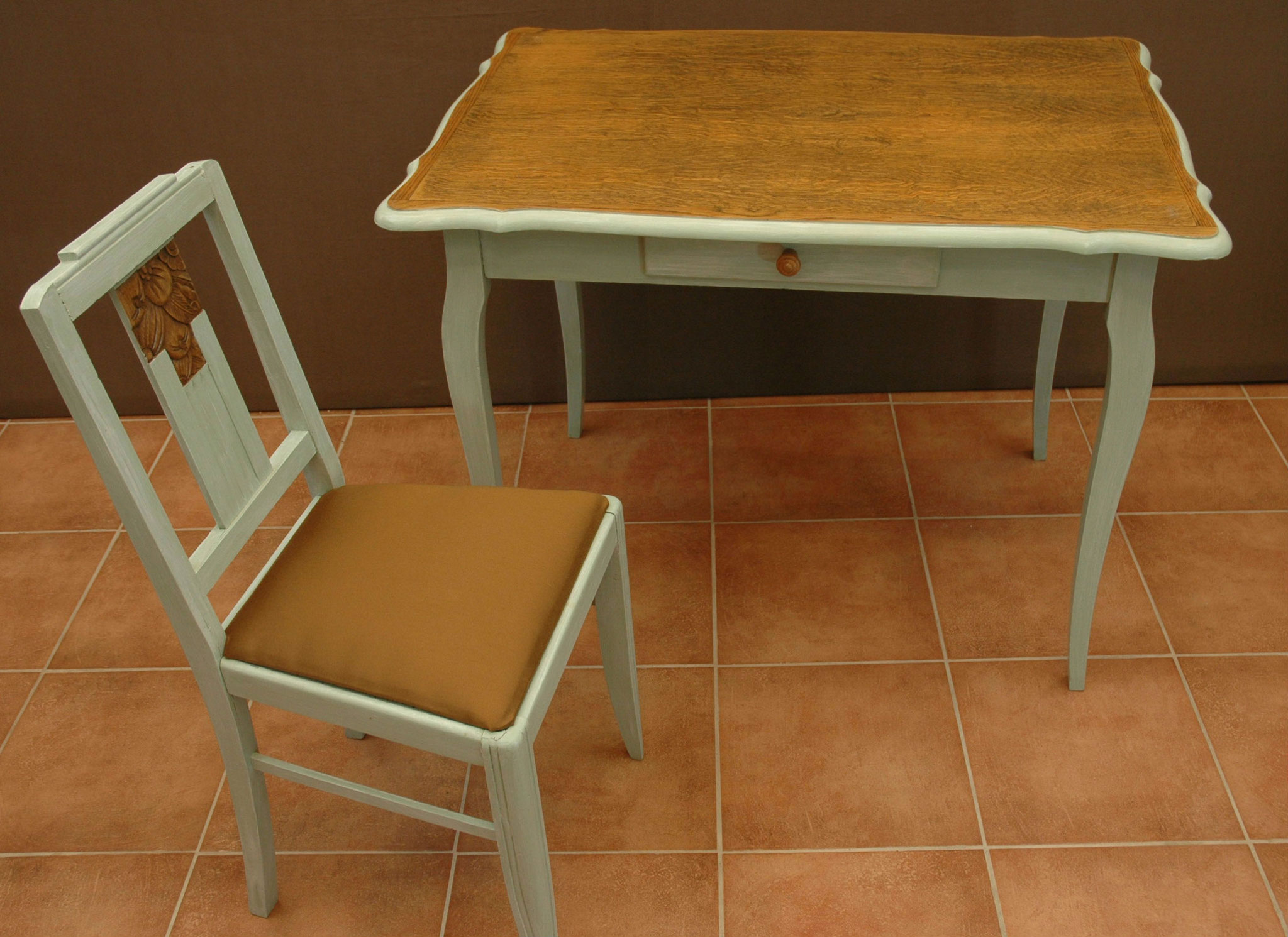 table ensemble Mélanie dim: h 75 x L 99 x l 70