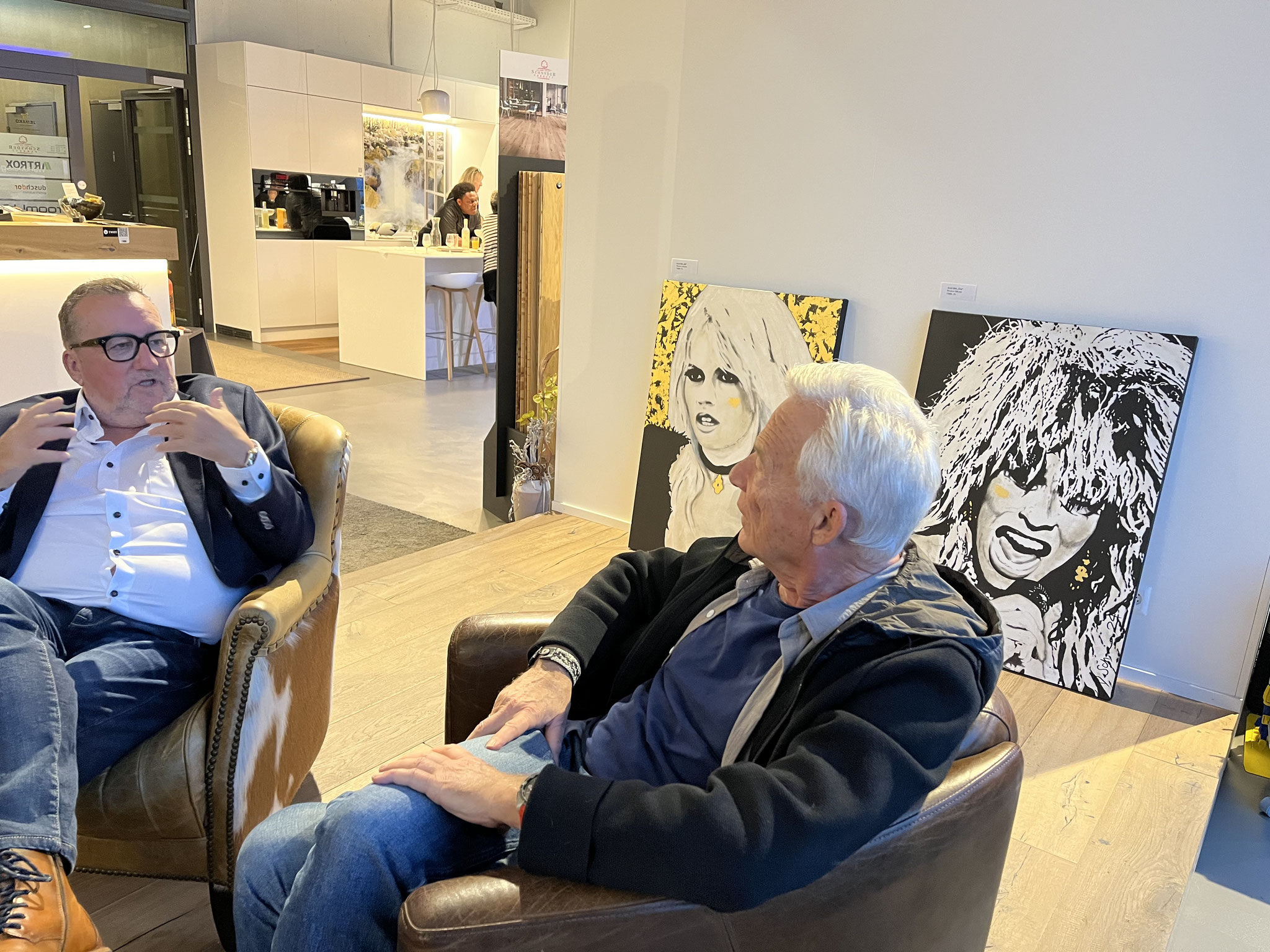 Vernissage Dual Perspectives mit Daniela Schorno und Kevin Büschi