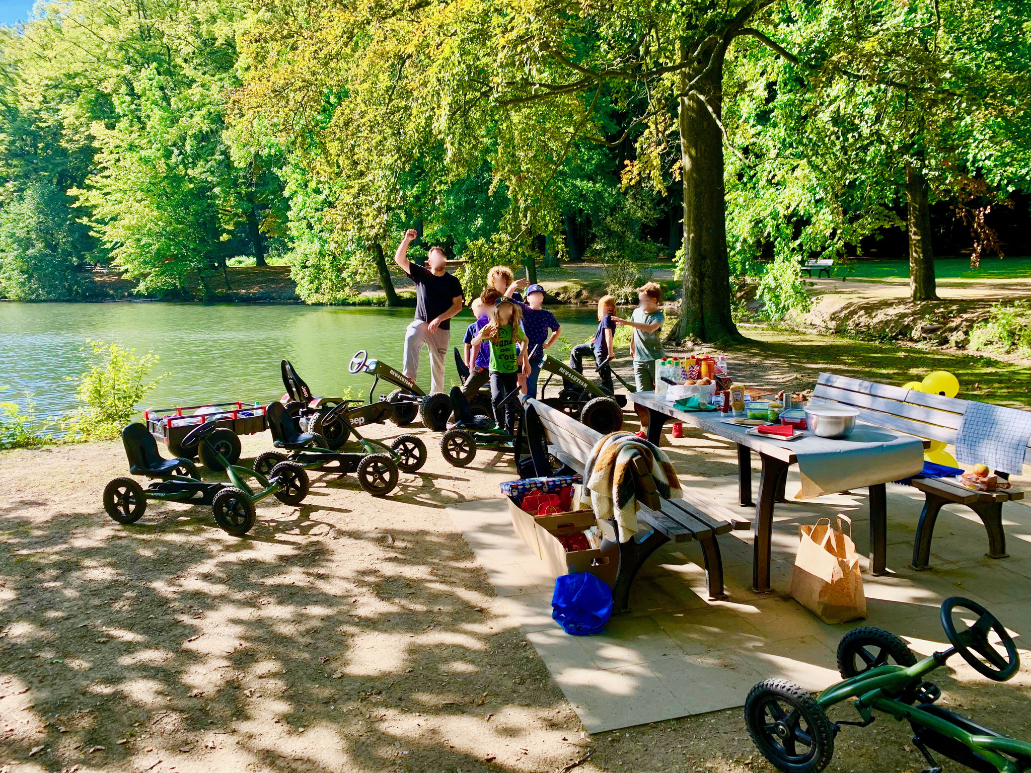 Pedalkart Go-Kart mieten Mönchengladbach Rheydter Stadtwald Monte Klamotte Mönchengladbach