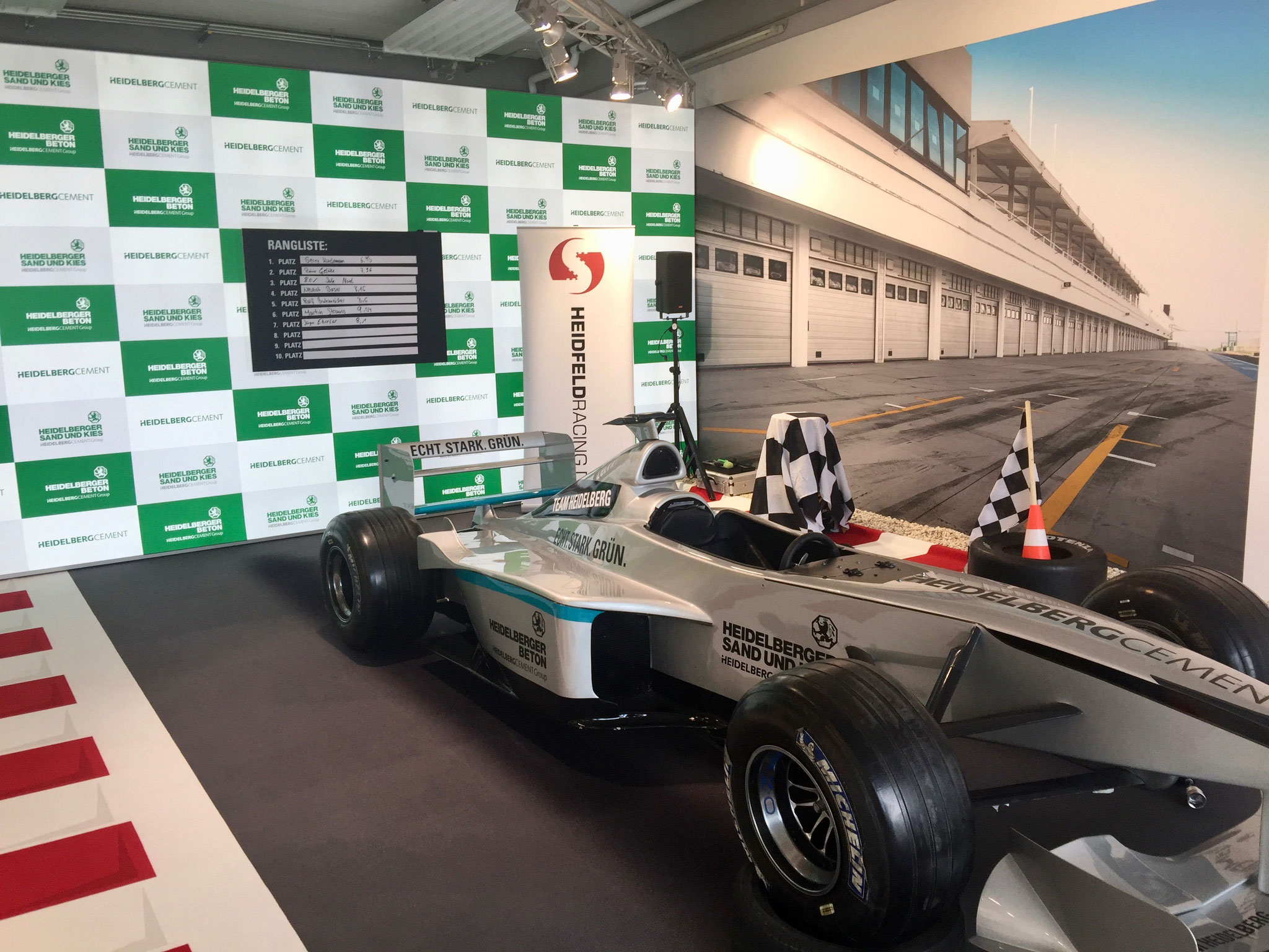 Formel Showcar Rennwagen Autos Replica mieten für Filmaufnahmen und Fotosooting