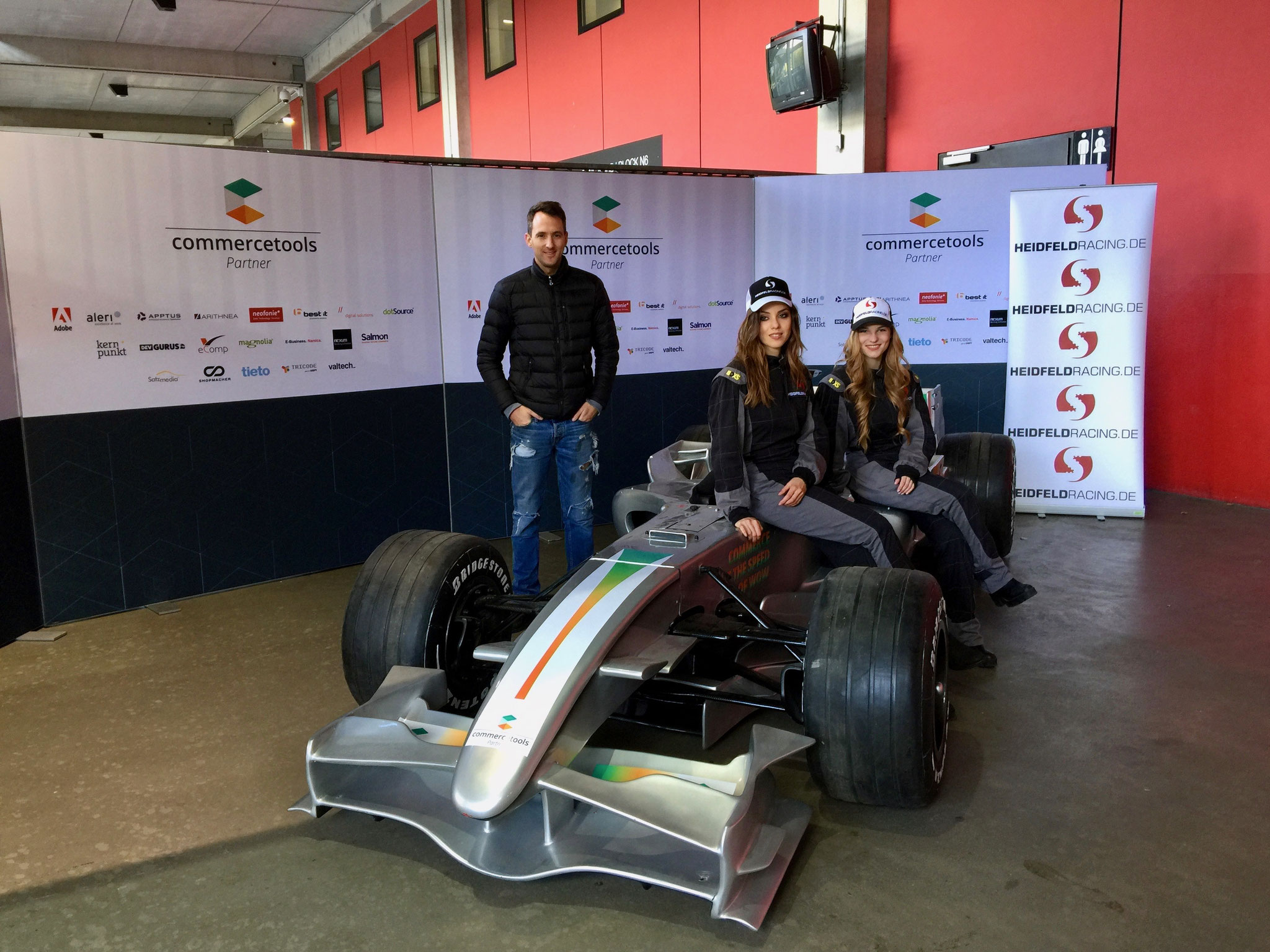 Formel Showcar Rennwagen Autos Replica mieten für Filmaufnahmen und Fotosooting