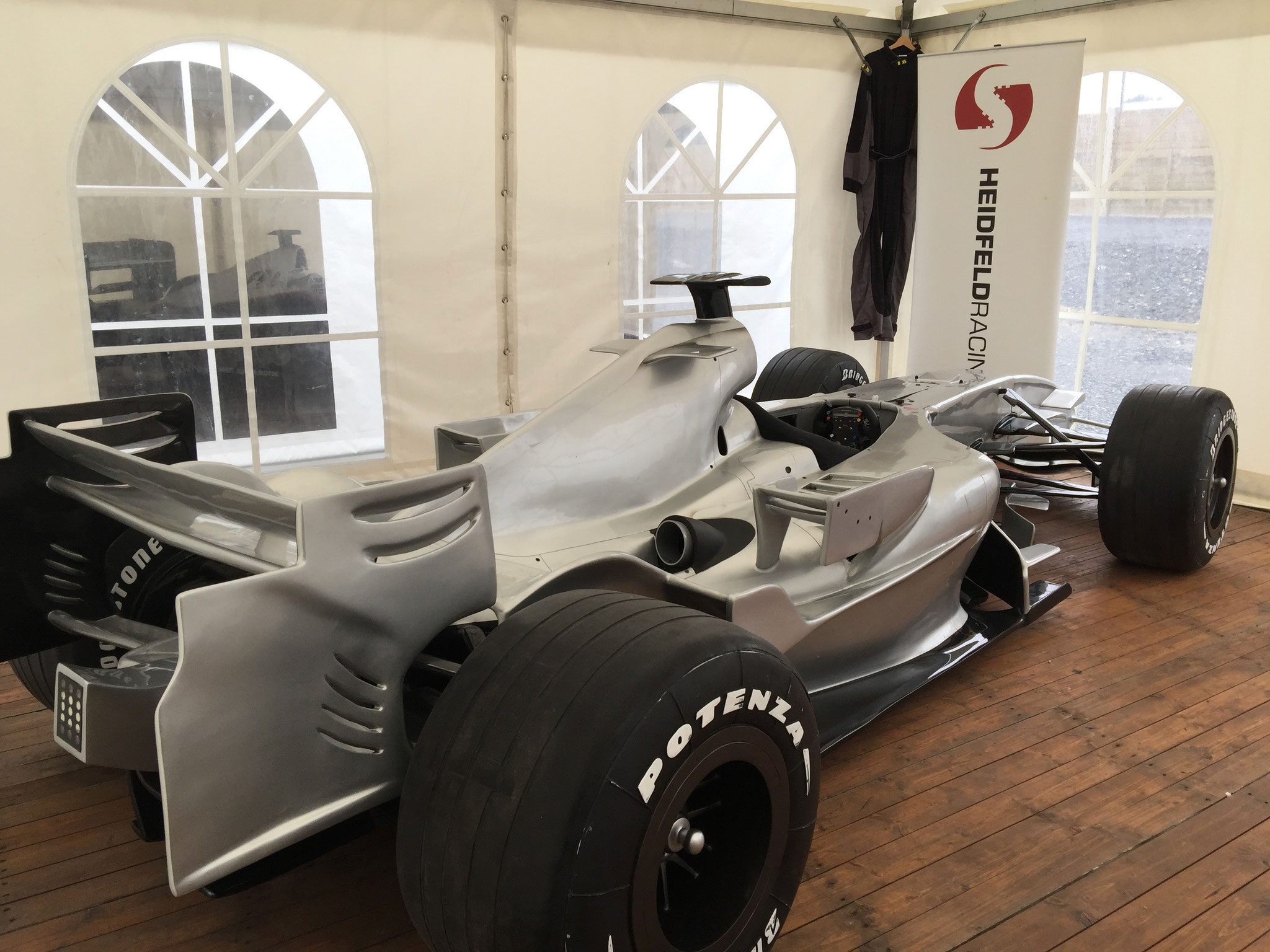 Formel Showcar Replica mieten für Filmaufnahmen und Fotosooting