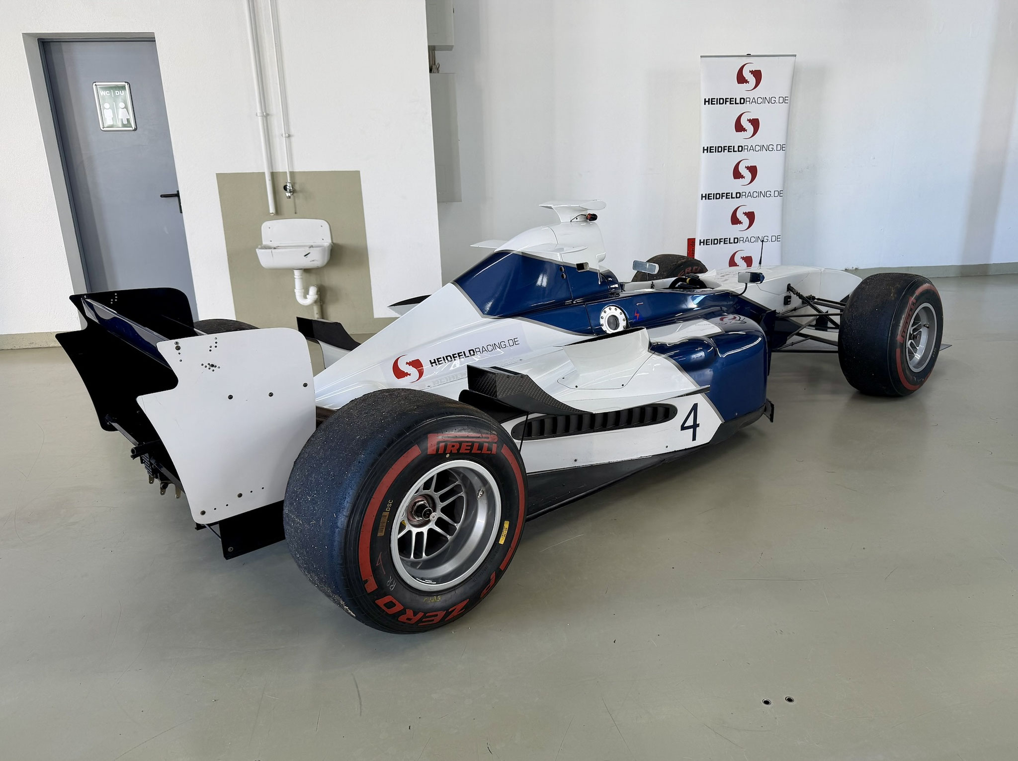 Formel 1 Cars Autos für Filmaufnahmen & Fotoshooting mieten