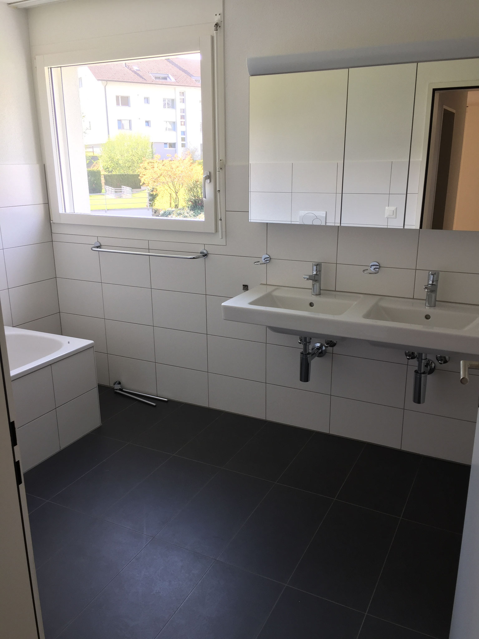 Badezimmer mit Badewanne