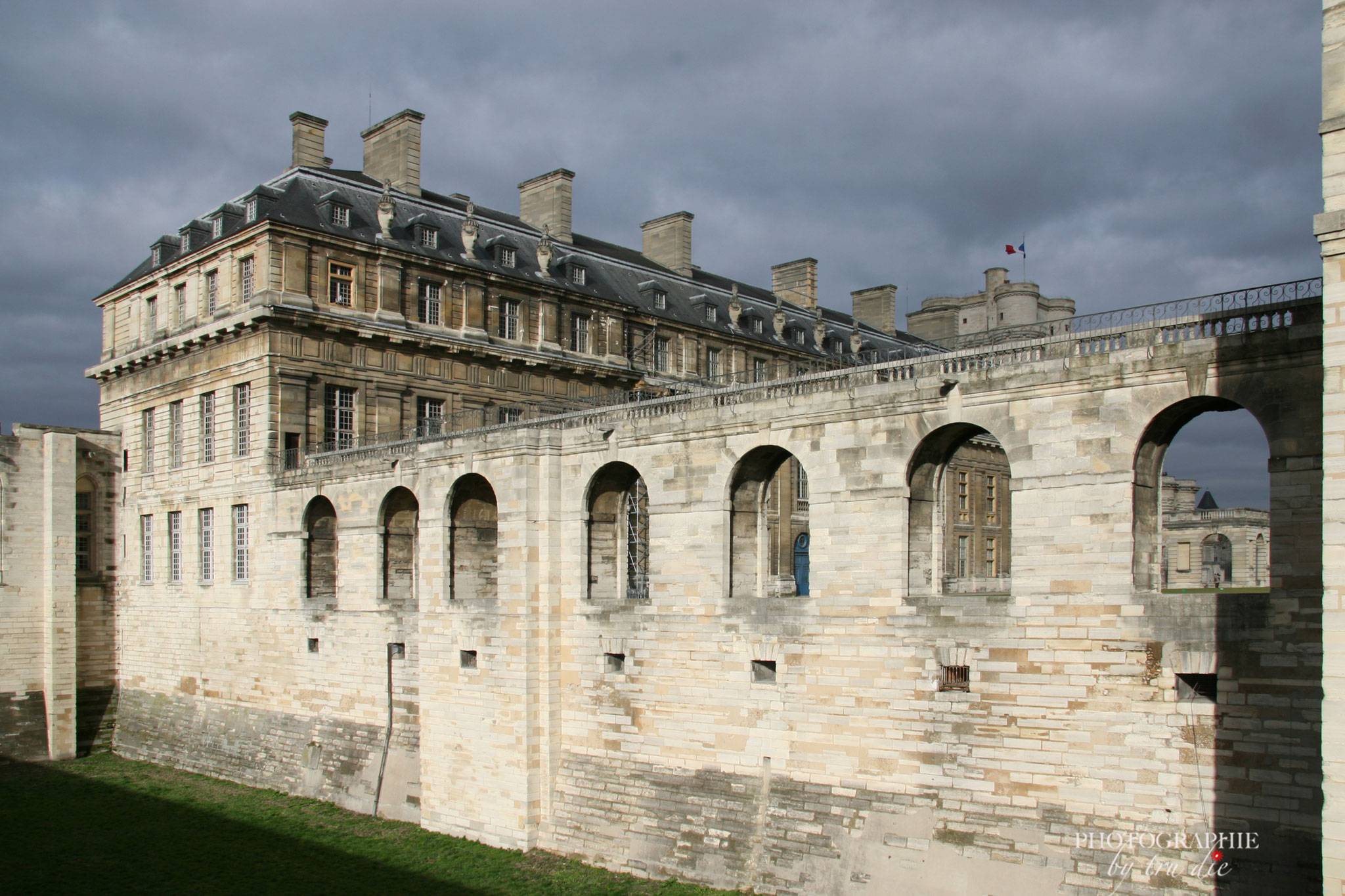 Bild: Ansichten Château de Vincennes in Paris 