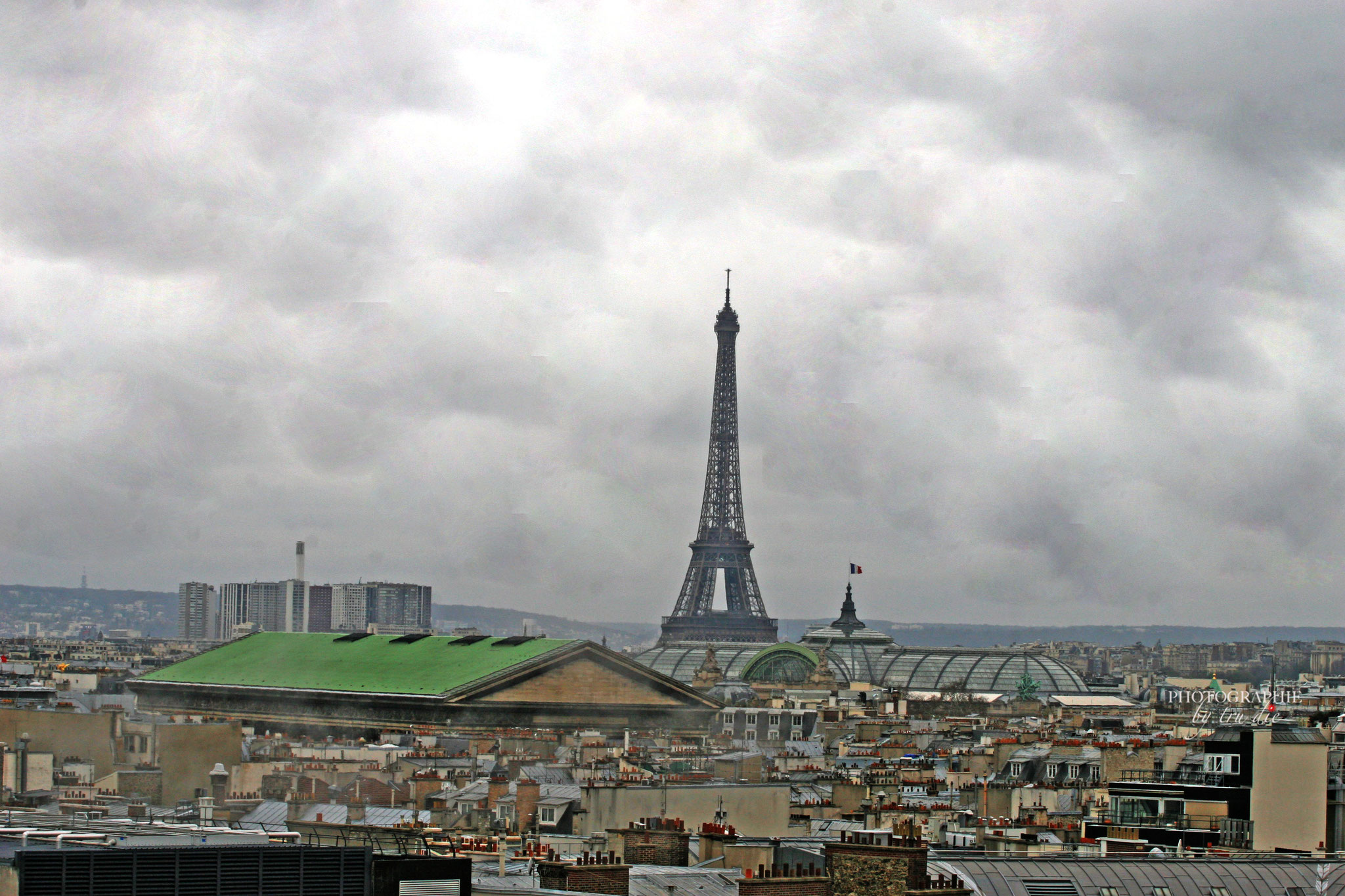 Bild: Aussicht von der Dachterrasse der Galeries Lafayette, Paris  